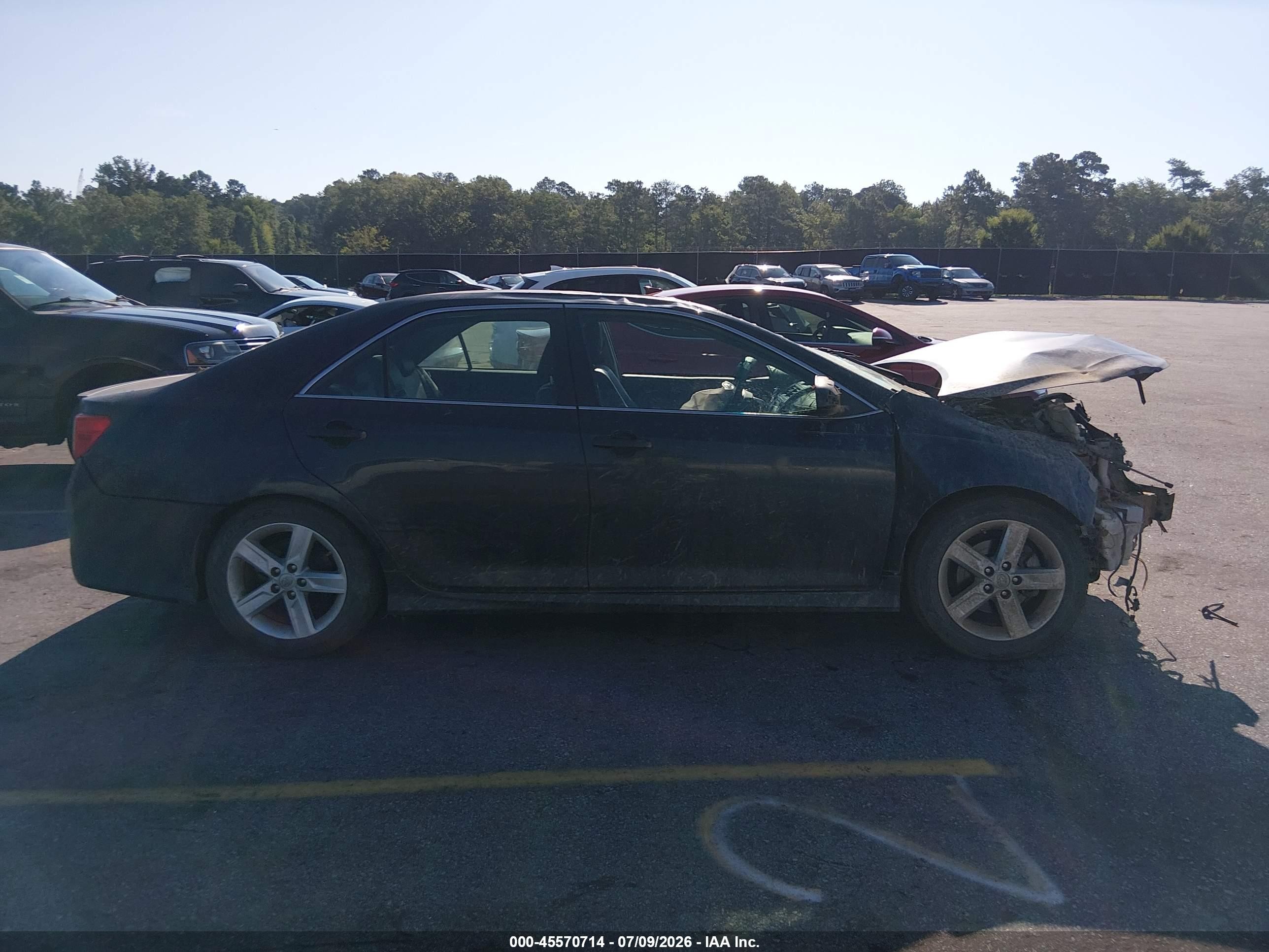 2014 Toyota Camry Se Blue vin: 4T1BF1FK3EU843949