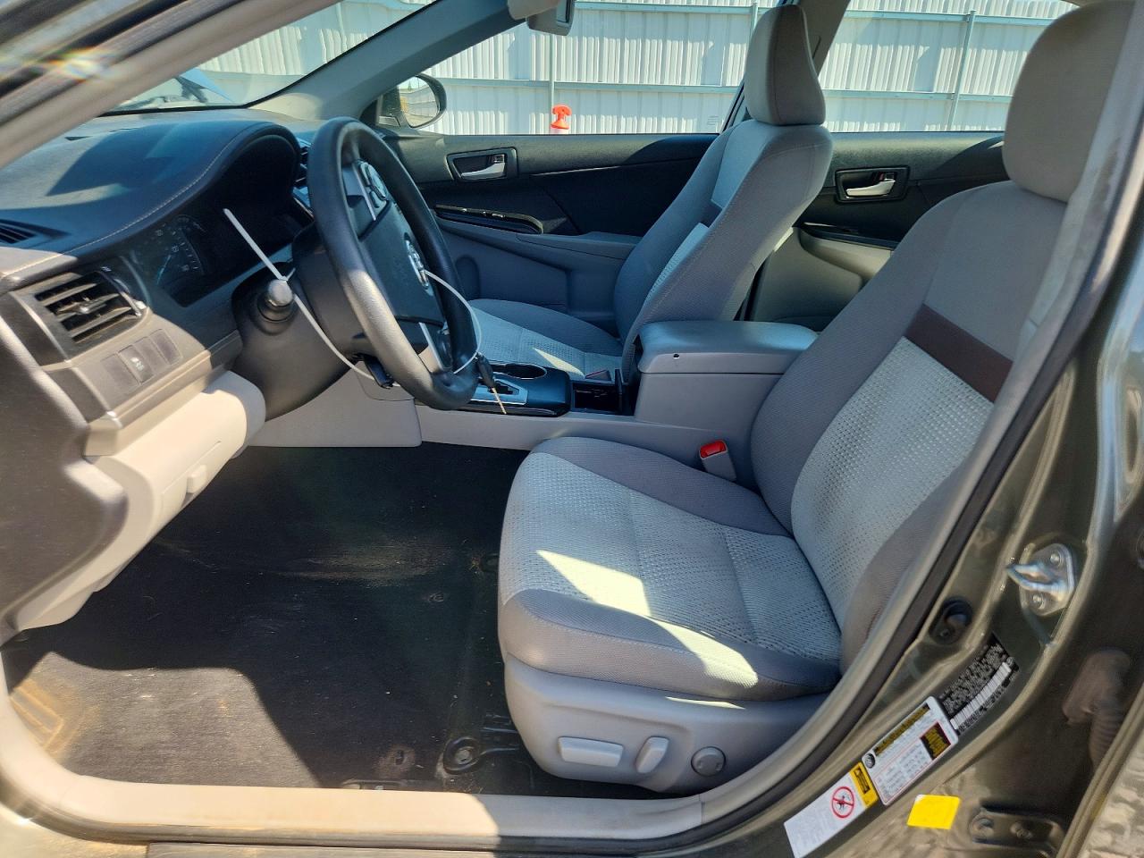 2014 Toyota Camry Le Gray vin: 4T1BF1FK3EU863053