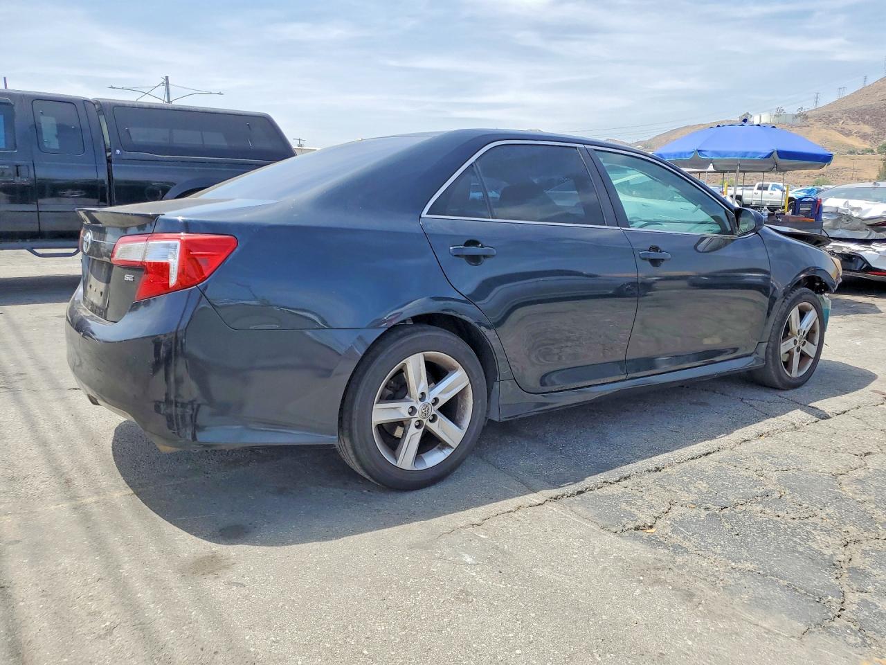 2014 Toyota Camry Se Black vin: 4T1BF1FK3EU867068