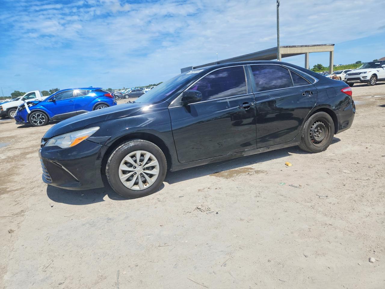 2015 Toyota Camry Le Черный vin: 4T1BF1FK3FU001940