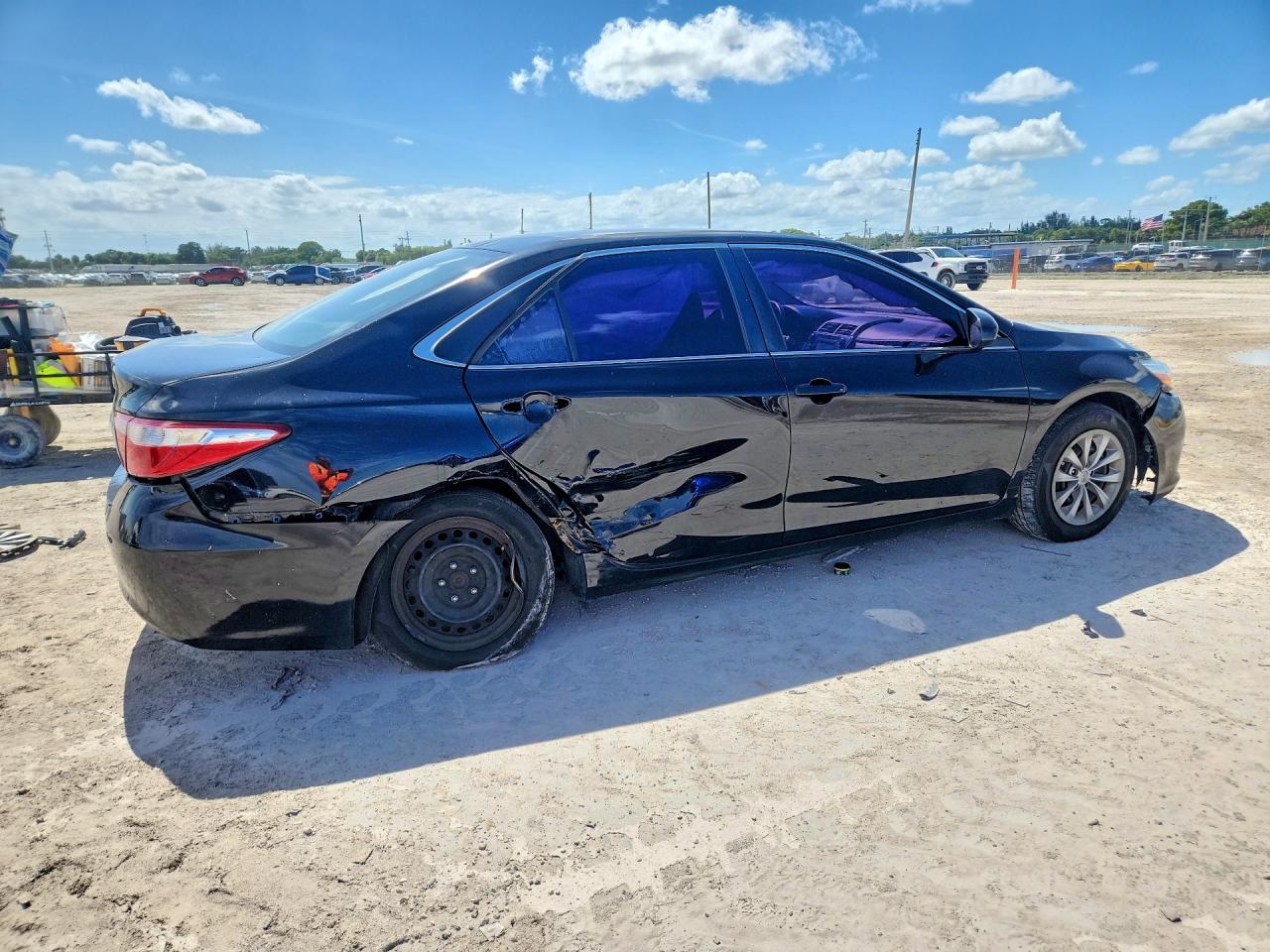 2015 Toyota Camry Le Black vin: 4T1BF1FK3FU001940
