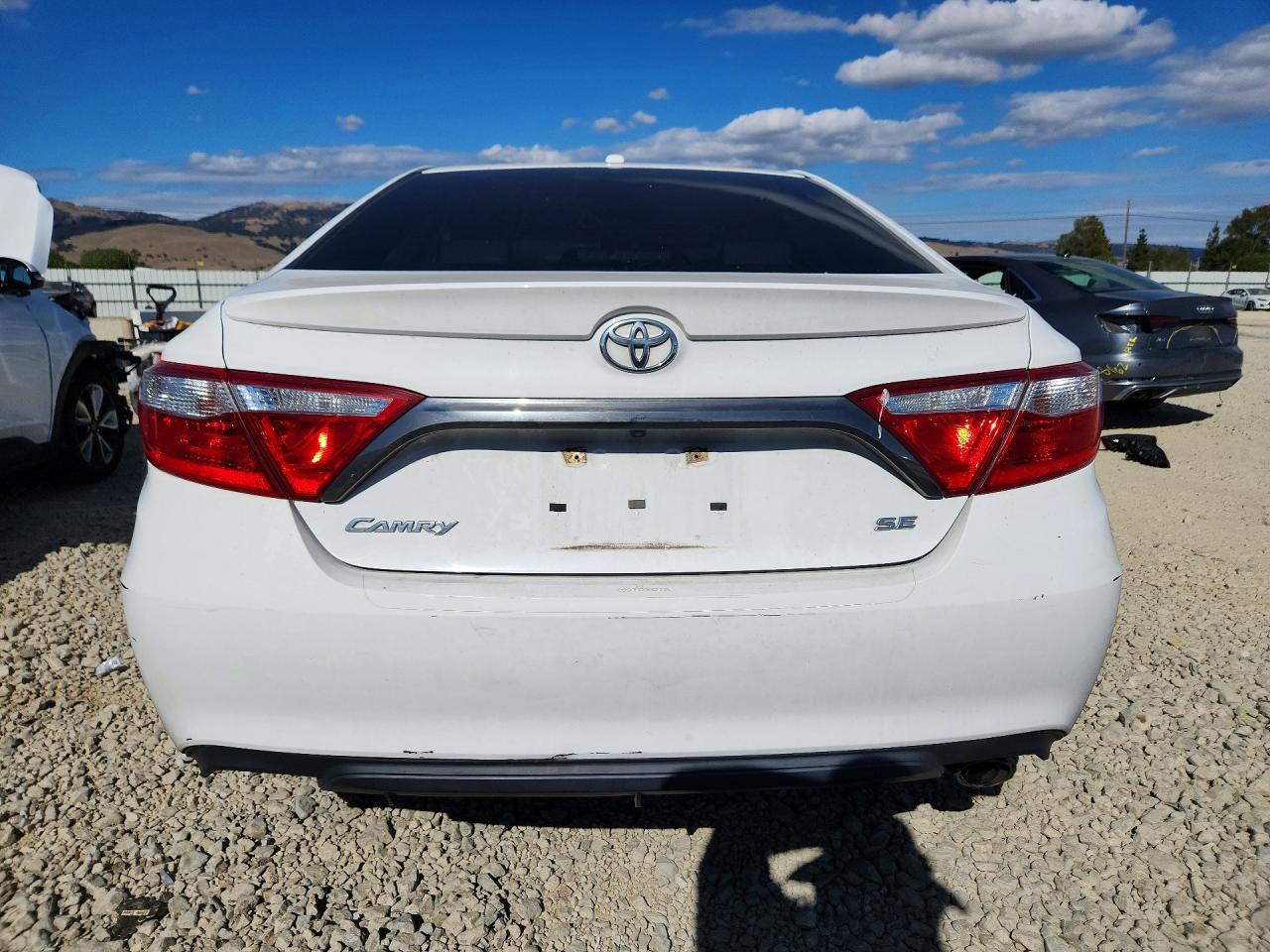 2015 Toyota Camry Se White vin: 4T1BF1FK3FU007964