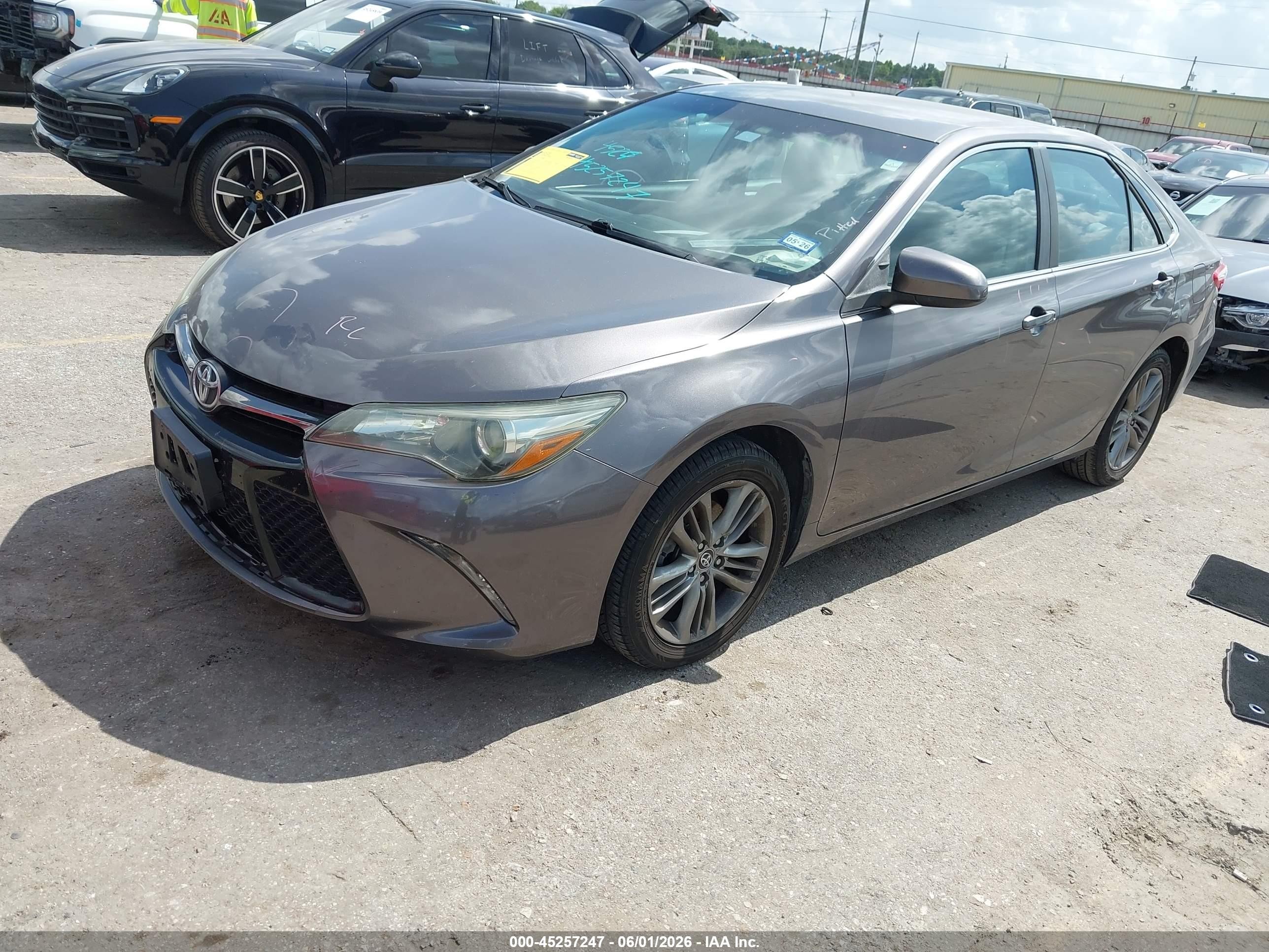 2015 Toyota Camry Se Gray vin: 4T1BF1FK3FU014672