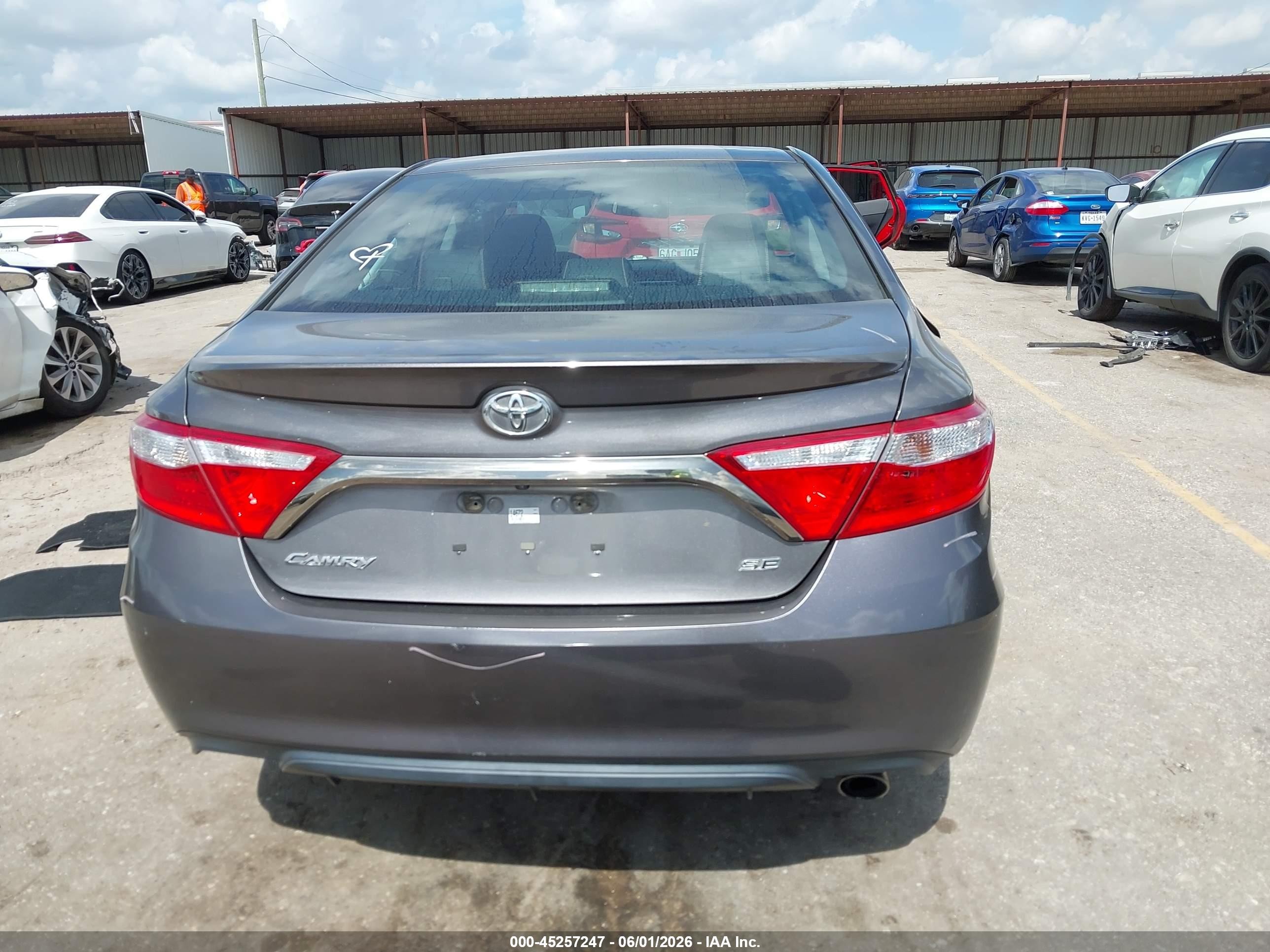 2015 Toyota Camry Se Gray vin: 4T1BF1FK3FU014672