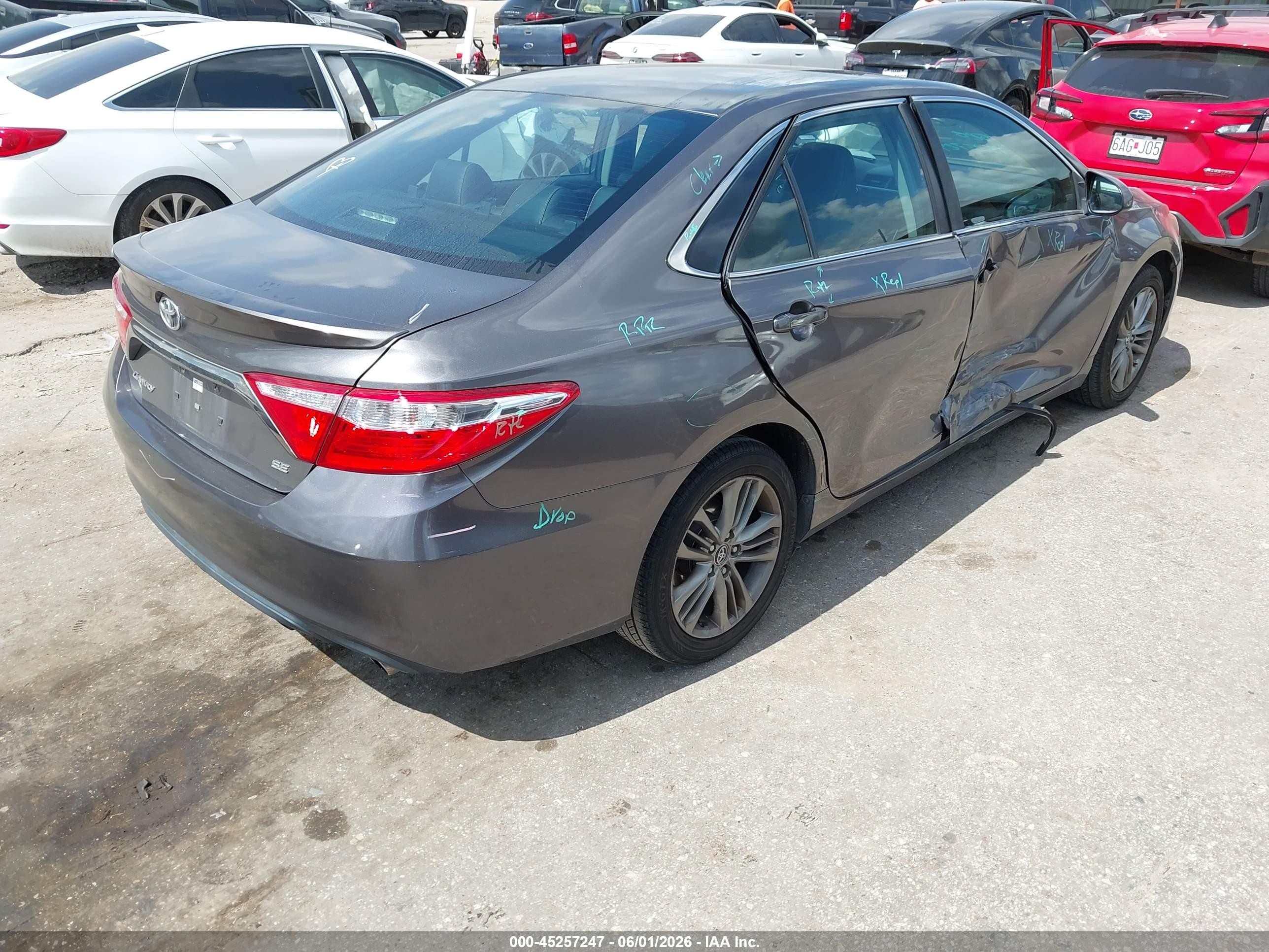 2015 Toyota Camry Se Gray vin: 4T1BF1FK3FU014672