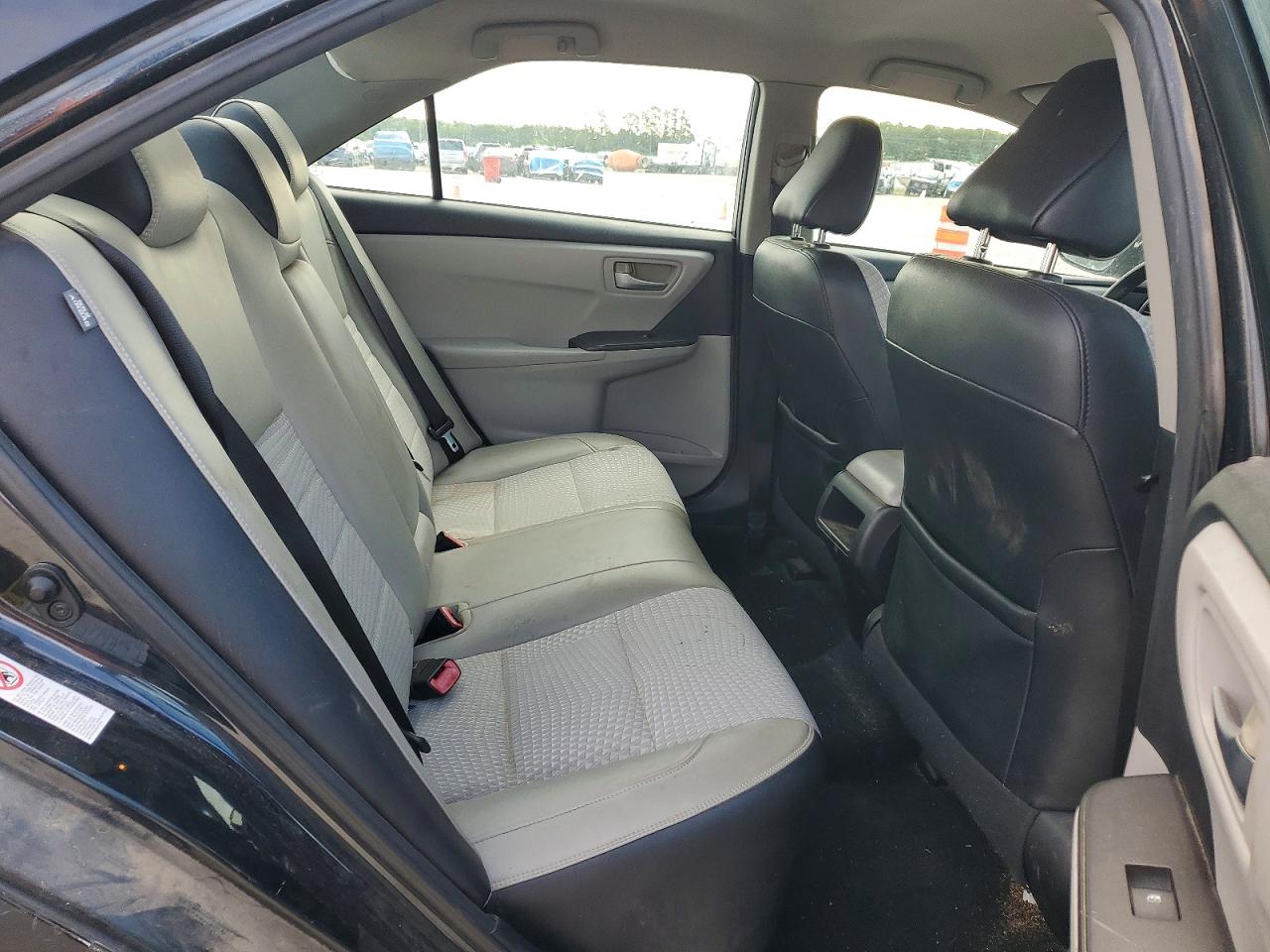2015 Toyota Camry Se Charcoal vin: 4T1BF1FK3FU032010