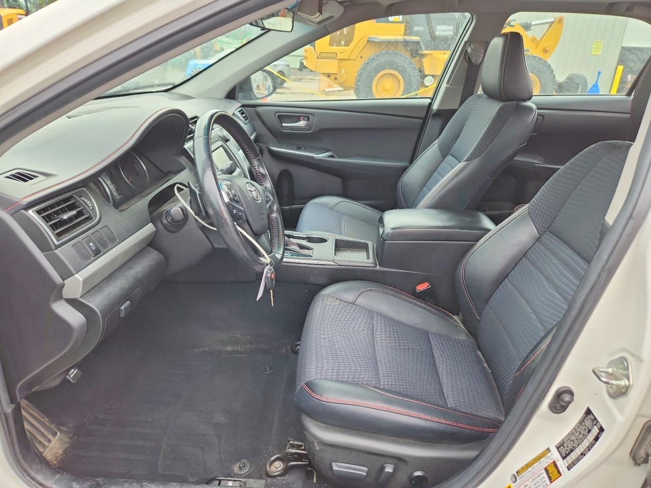 2015 Toyota Camry Se Белый vin: 4T1BF1FK3FU038258