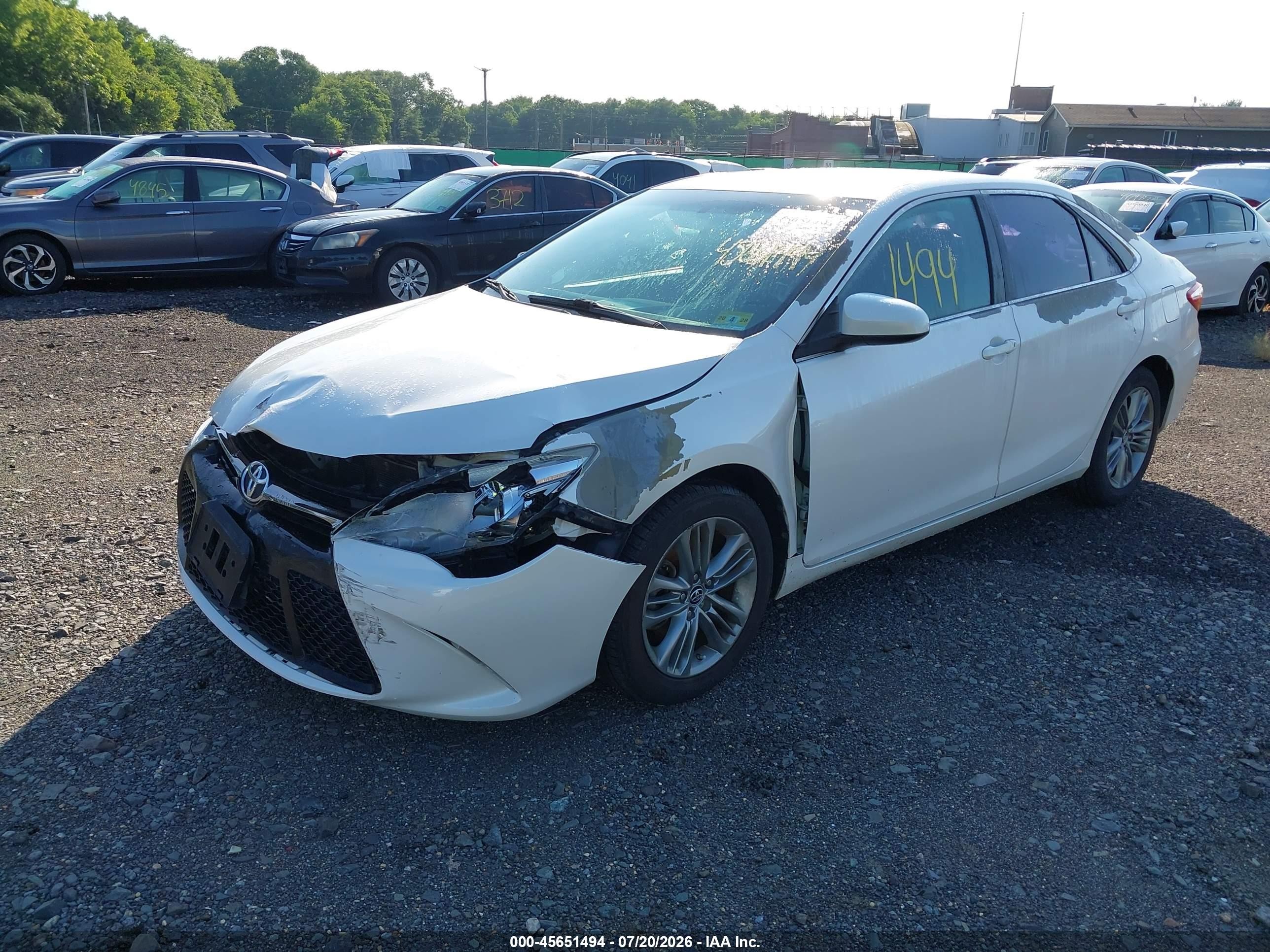 2015 Toyota Camry Se White vin: 4T1BF1FK3FU048420