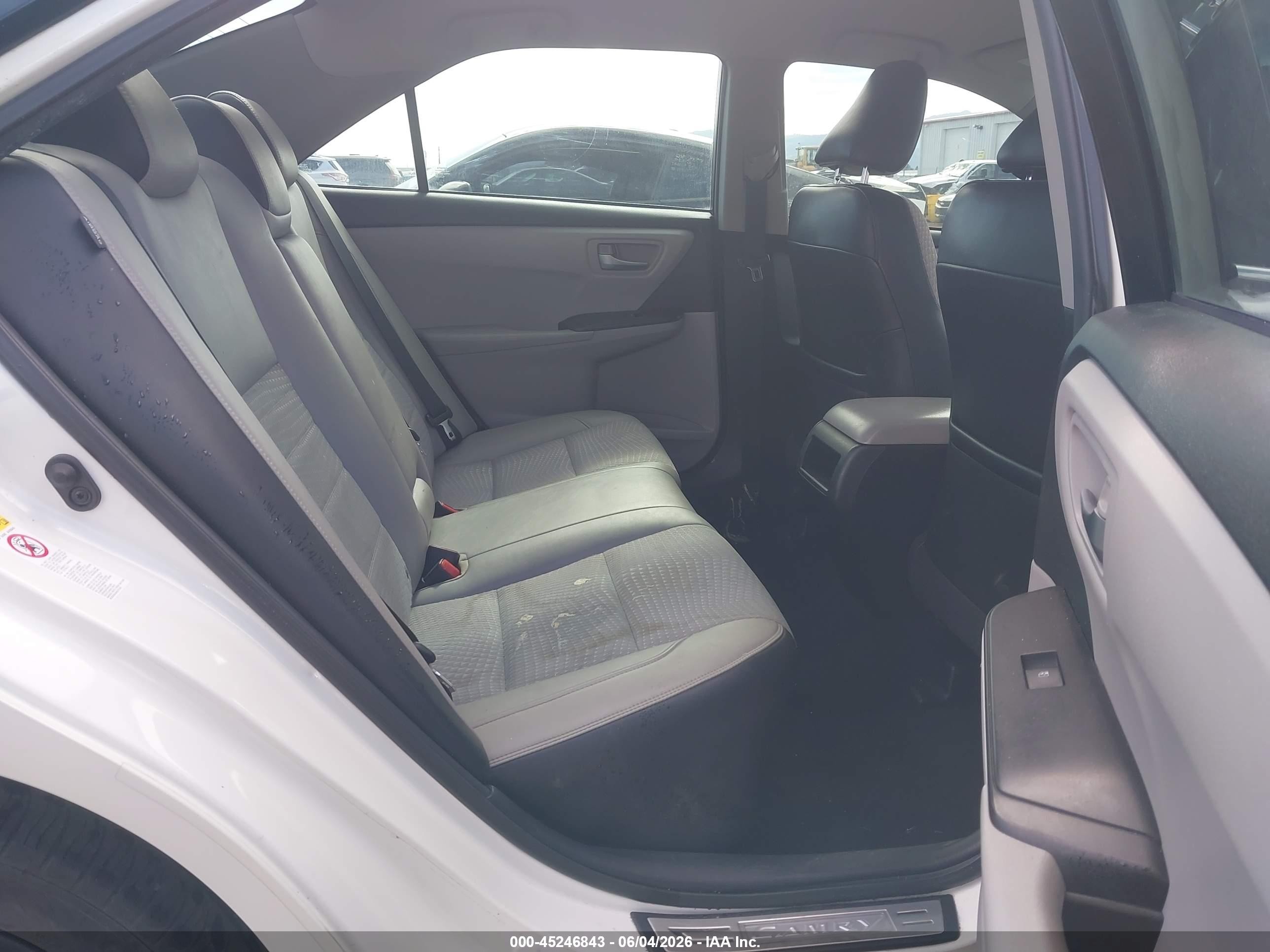 2015 Toyota Camry Se White vin: 4T1BF1FK3FU056176