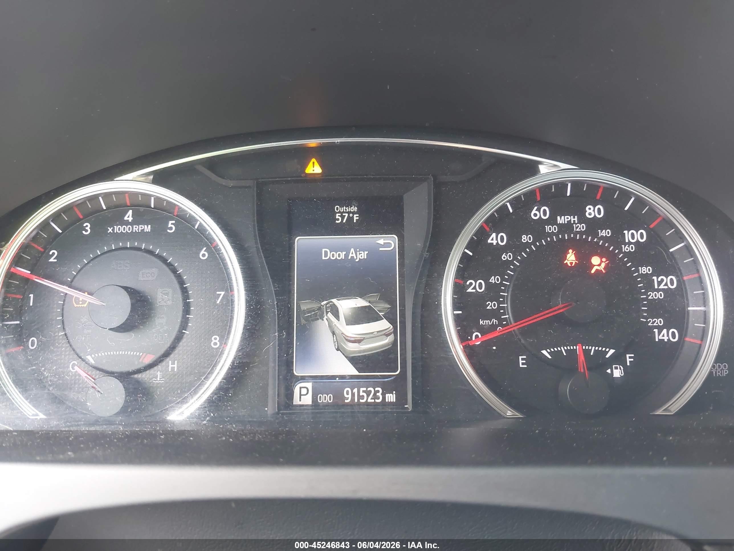 2015 Toyota Camry Se White vin: 4T1BF1FK3FU056176