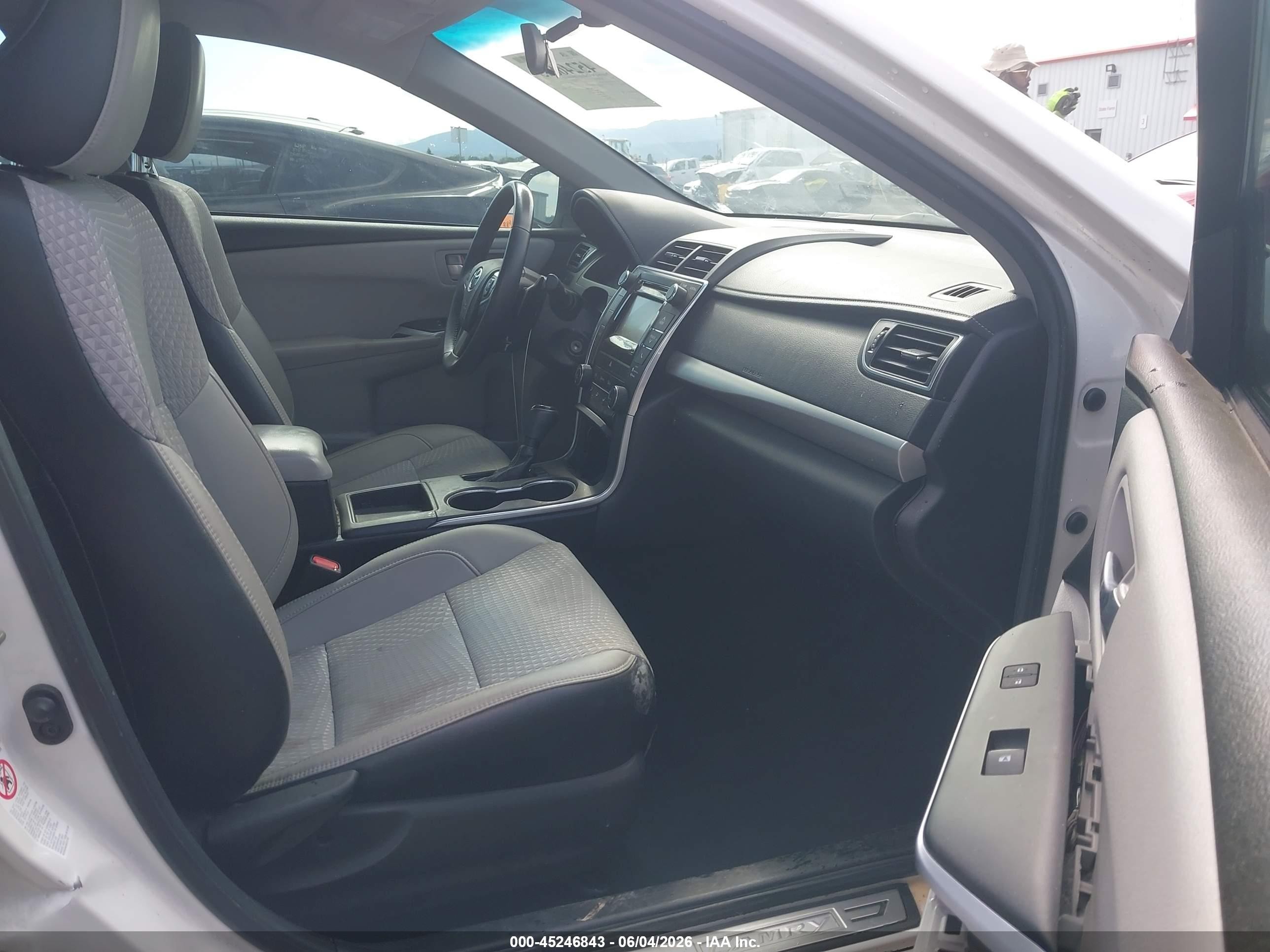 2015 Toyota Camry Se White vin: 4T1BF1FK3FU056176