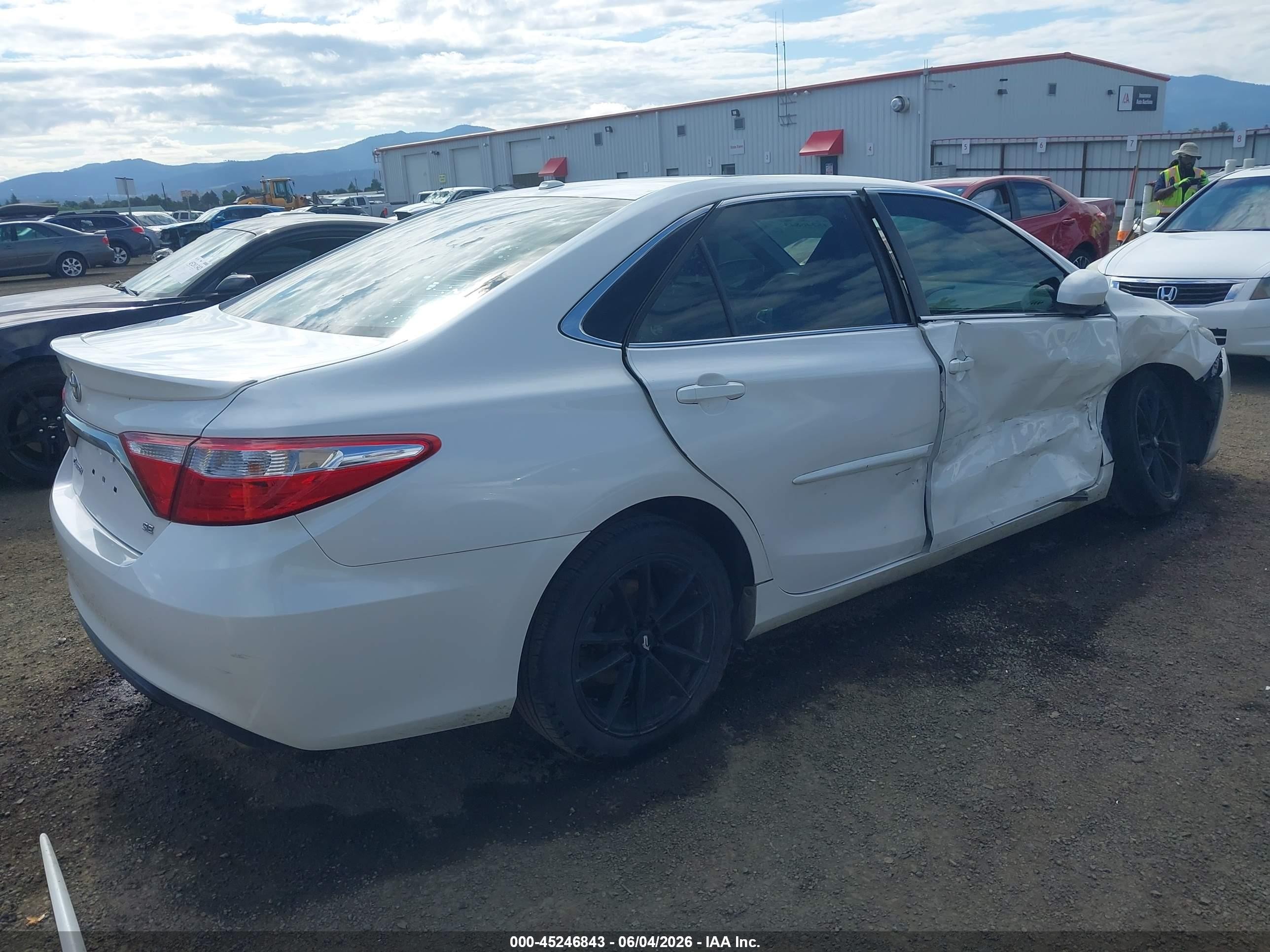 2015 Toyota Camry Se White vin: 4T1BF1FK3FU056176