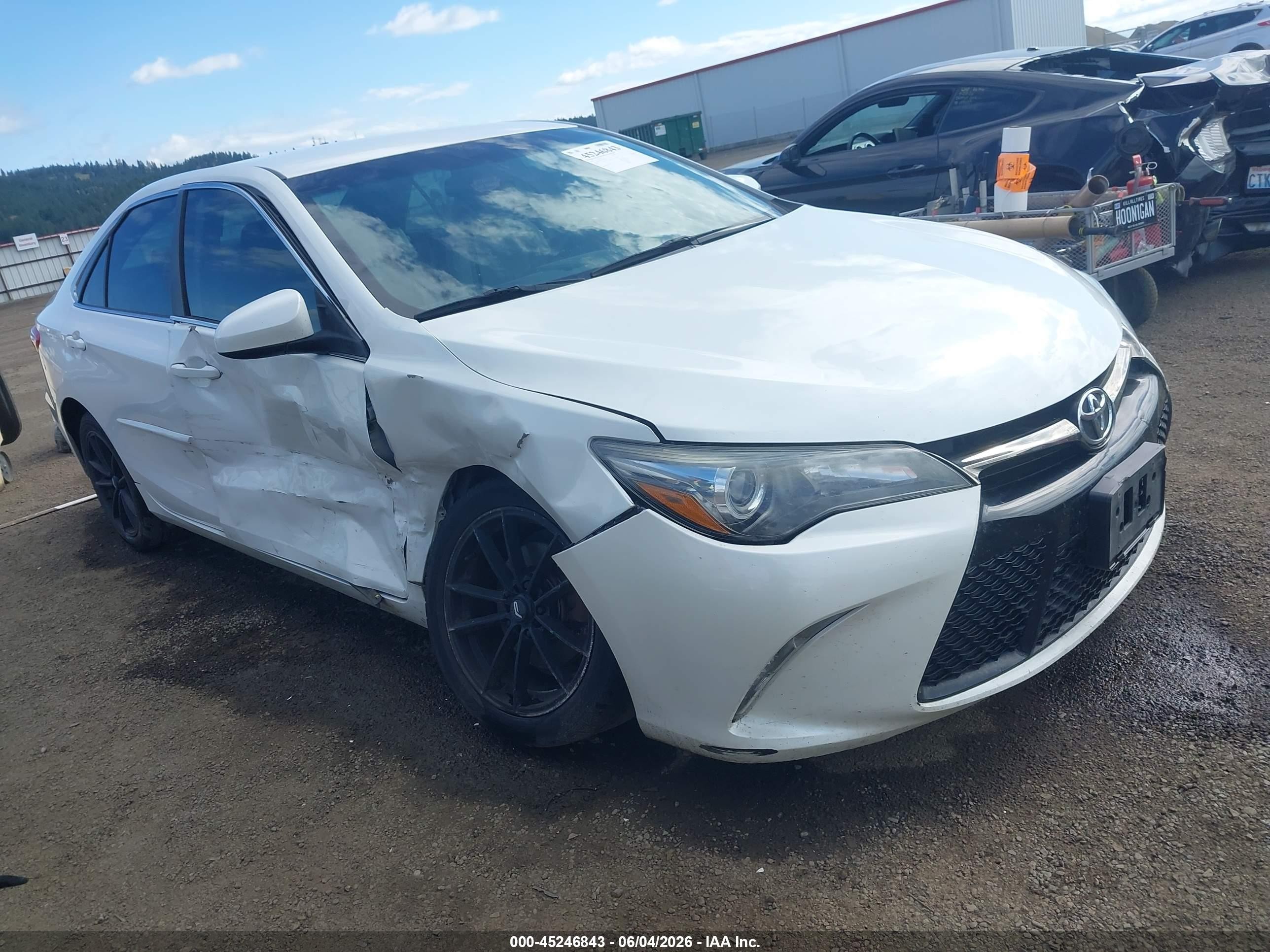 2015 Toyota Camry Se White vin: 4T1BF1FK3FU056176