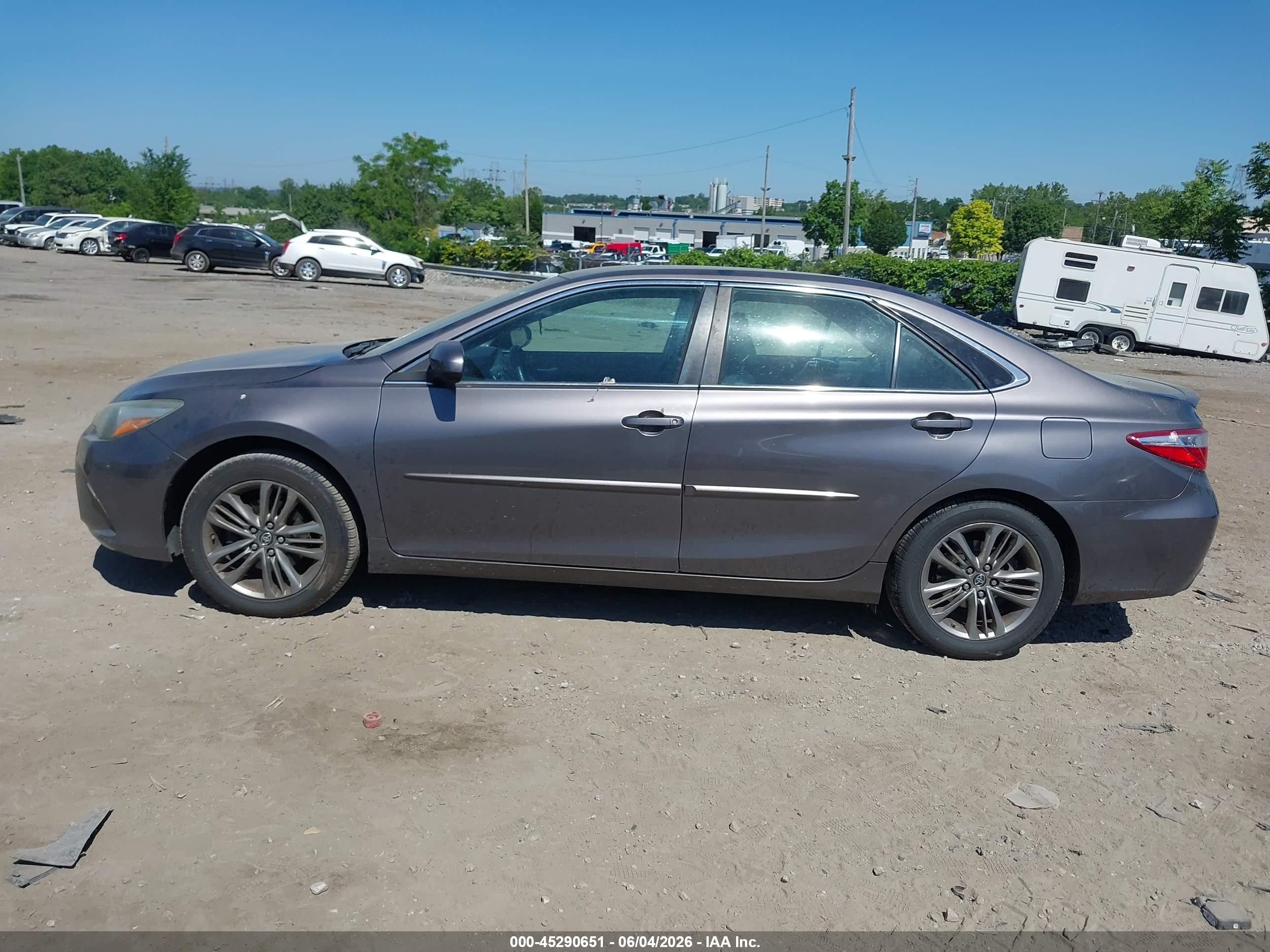 2015 Toyota Camry Se Gray vin: 4T1BF1FK3FU059644
