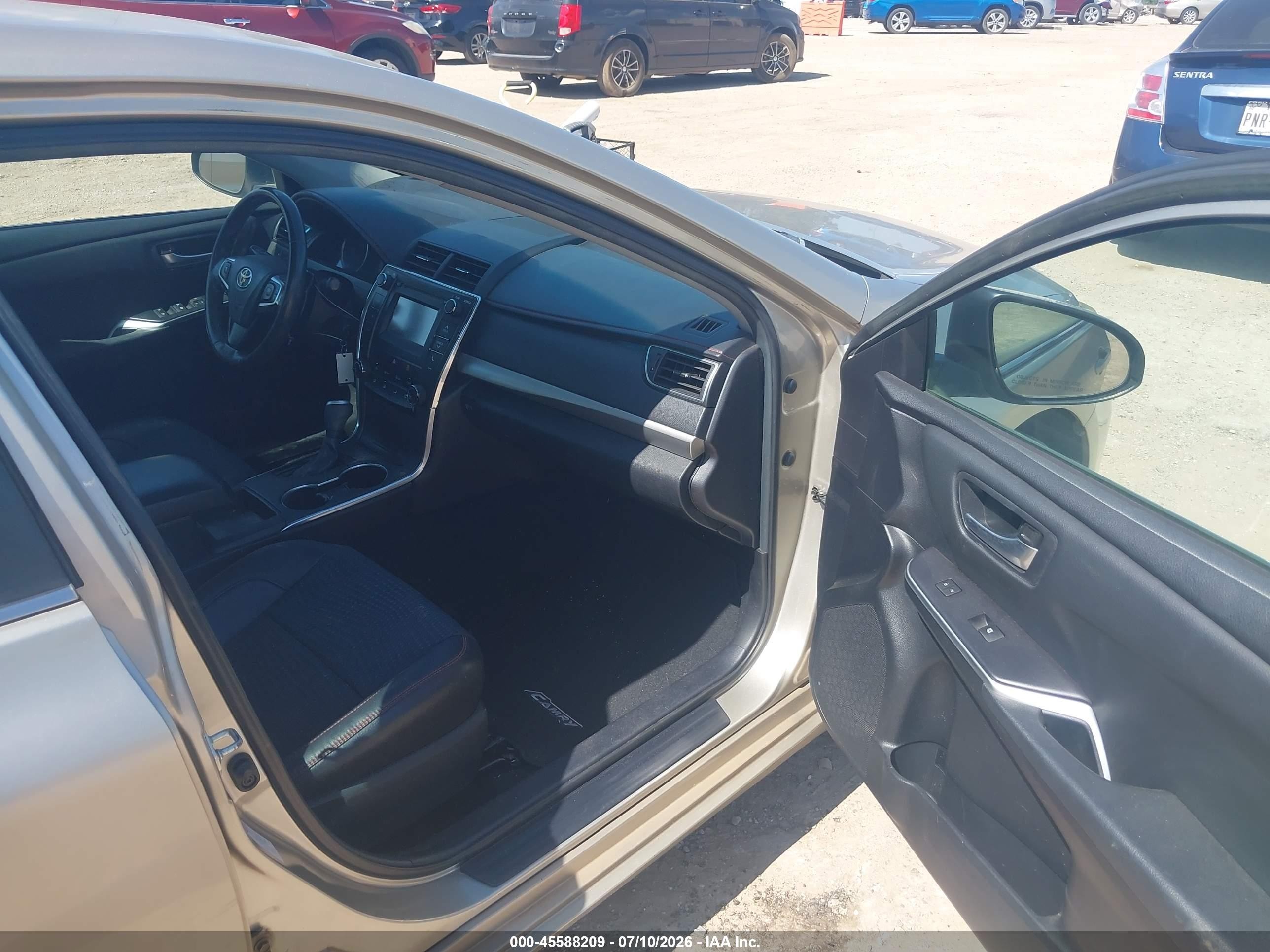 2015 Toyota Camry Se Золотой vin: 4T1BF1FK3FU064262