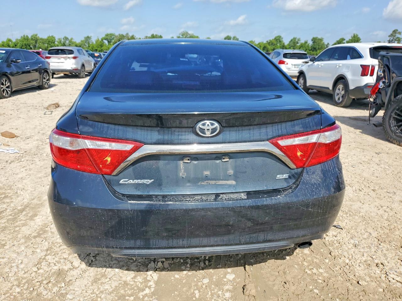 2015 Toyota Camry Se Blue vin: 4T1BF1FK3FU071731
