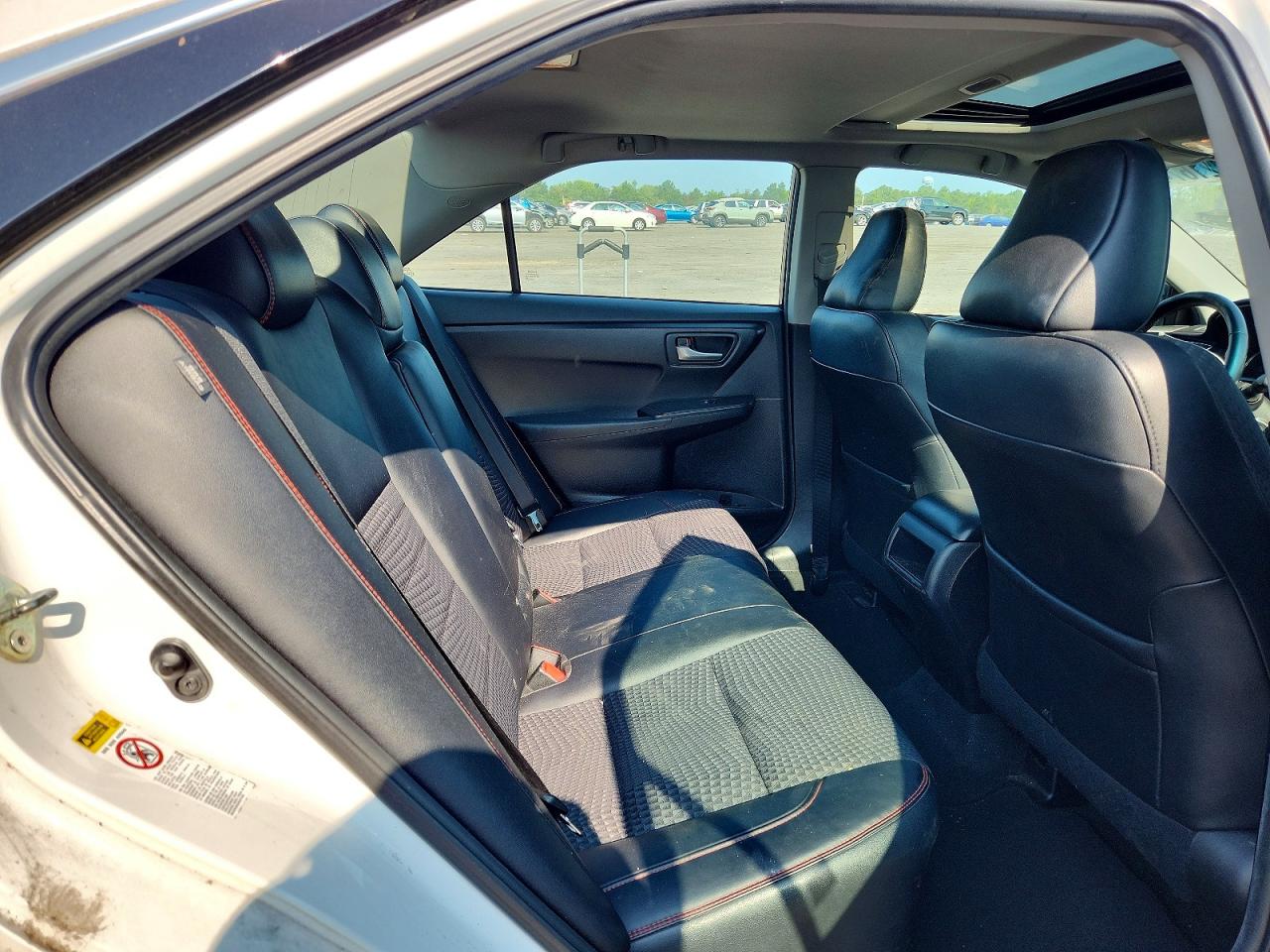 2015 Toyota Camry Se White vin: 4T1BF1FK3FU072524