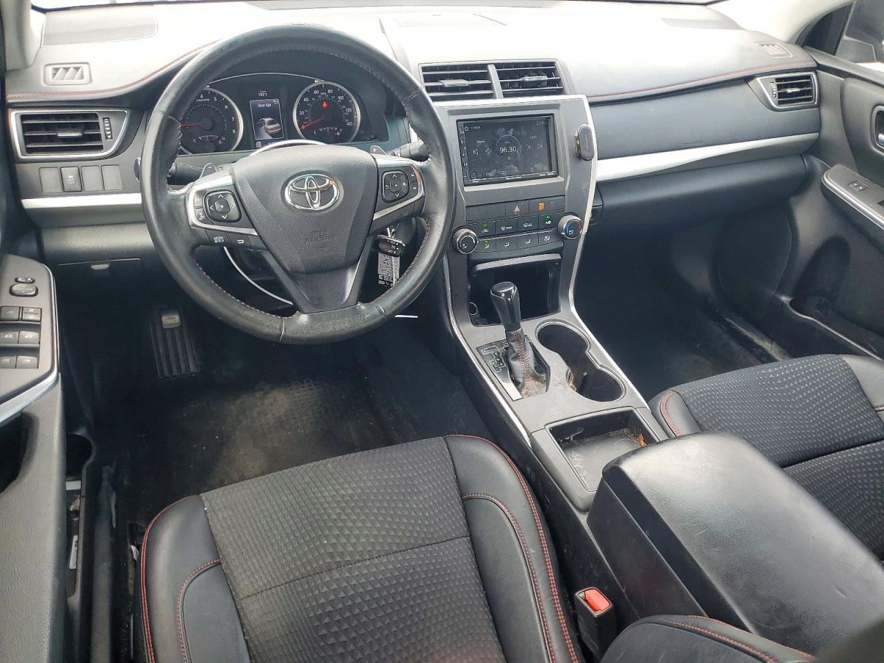 2015 Toyota Camry Se Black vin: 4T1BF1FK3FU077030