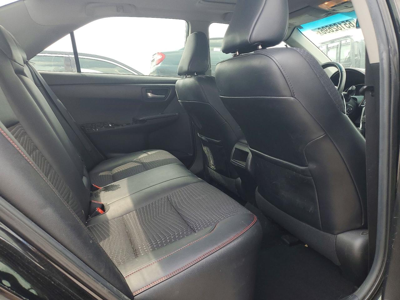 2015 Toyota Camry Se Black vin: 4T1BF1FK3FU077030