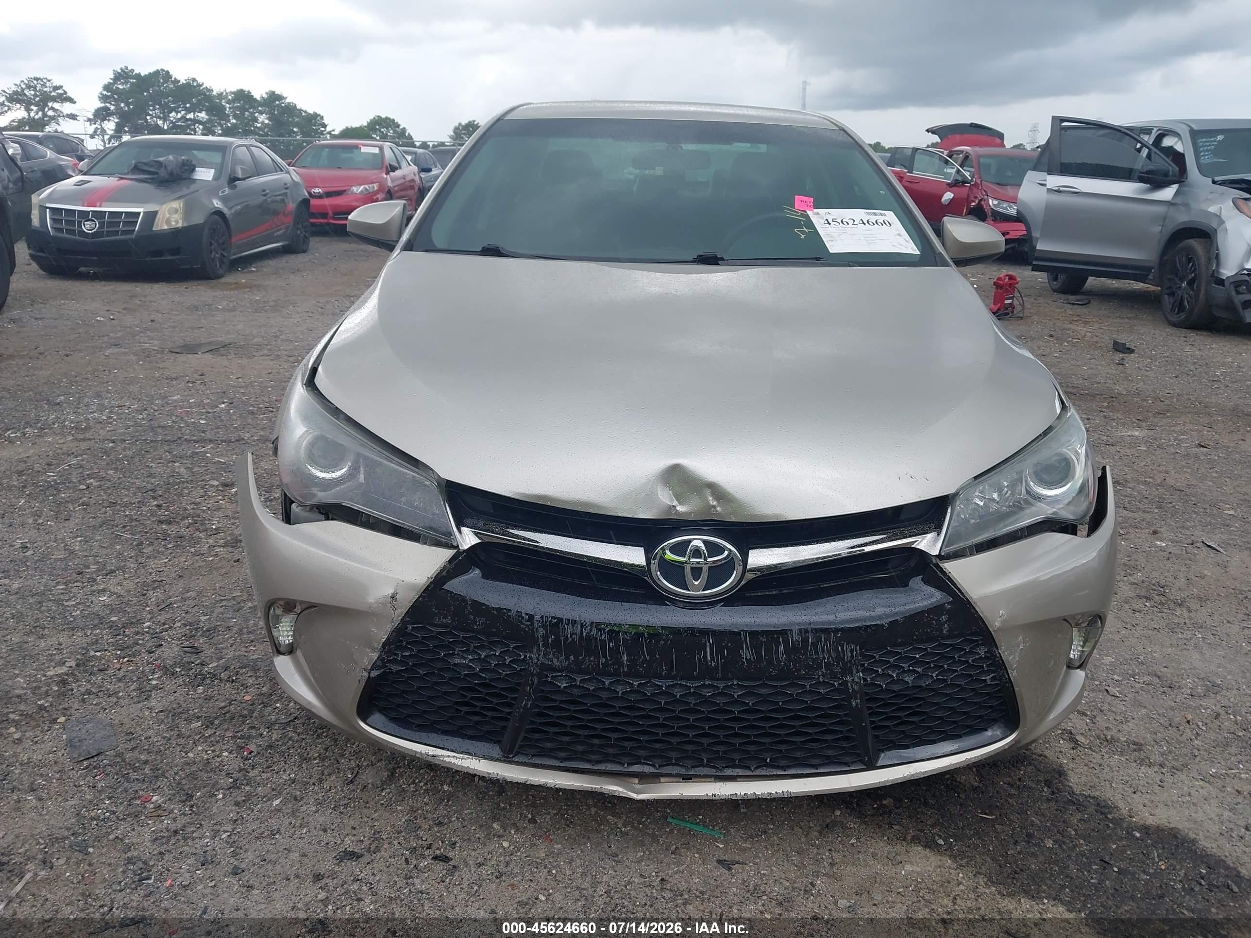2015 Toyota Camry Se Beige vin: 4T1BF1FK3FU109555