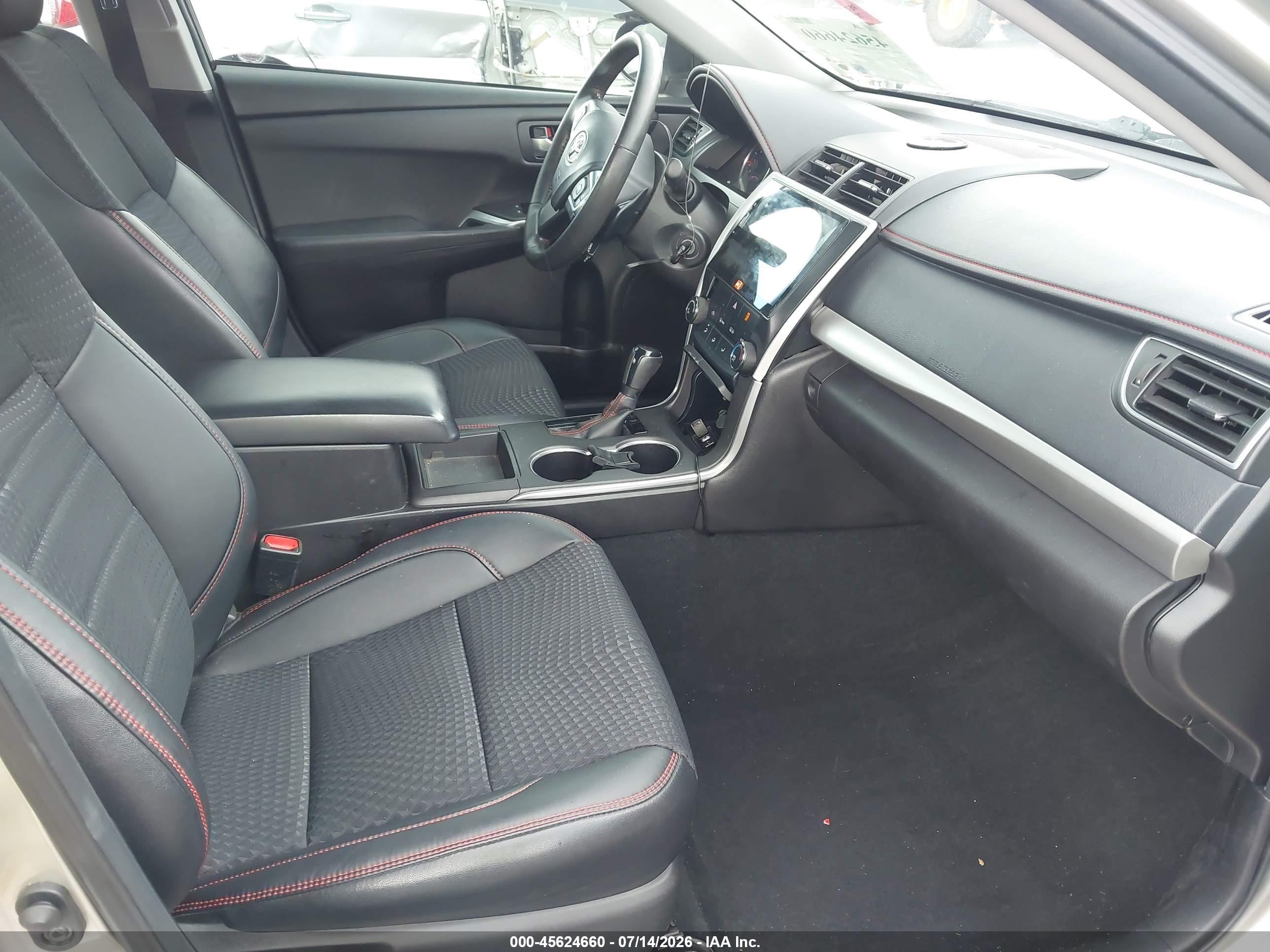 2015 Toyota Camry Se Beige vin: 4T1BF1FK3FU109555