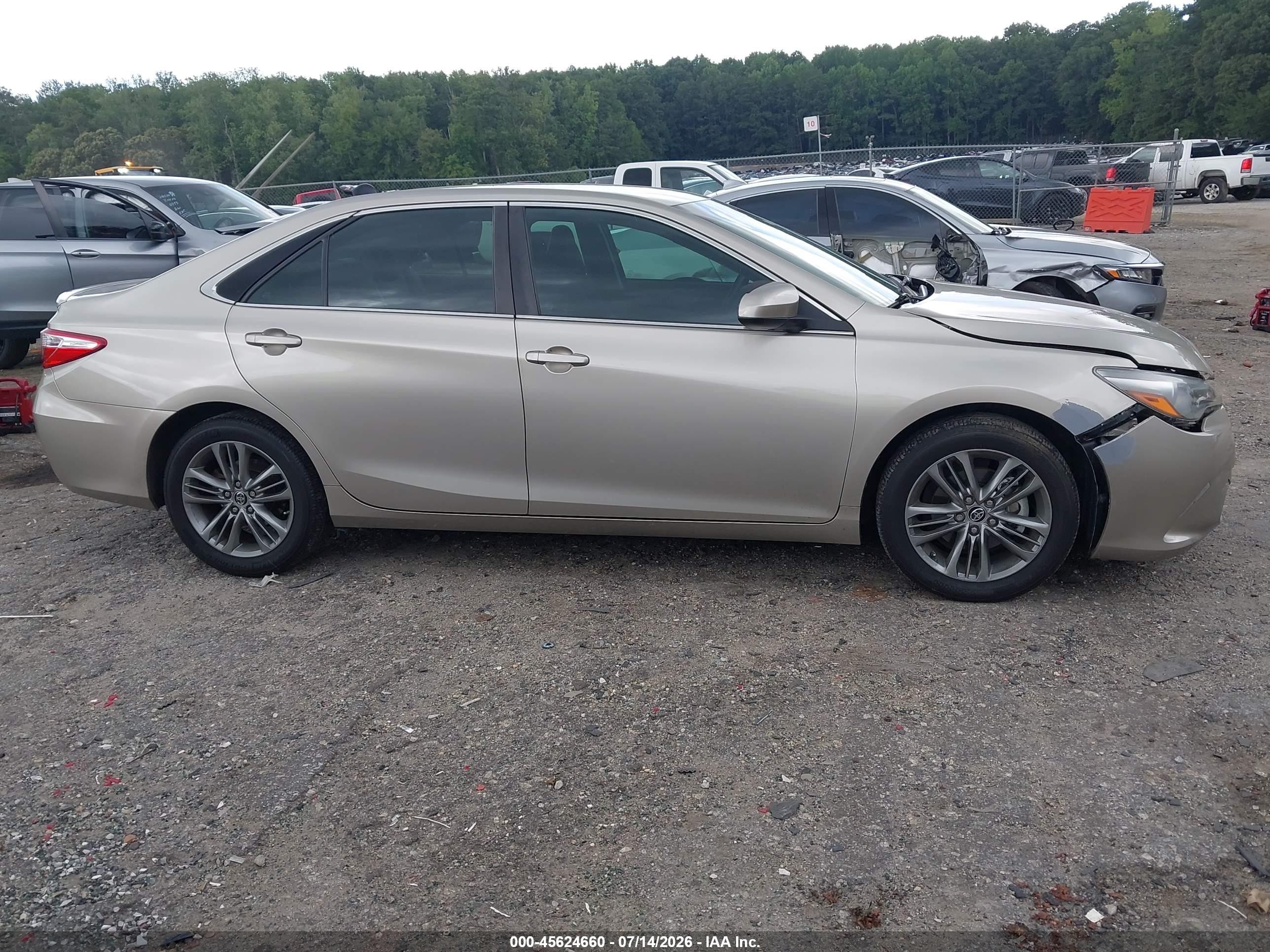 2015 Toyota Camry Se Beige vin: 4T1BF1FK3FU109555