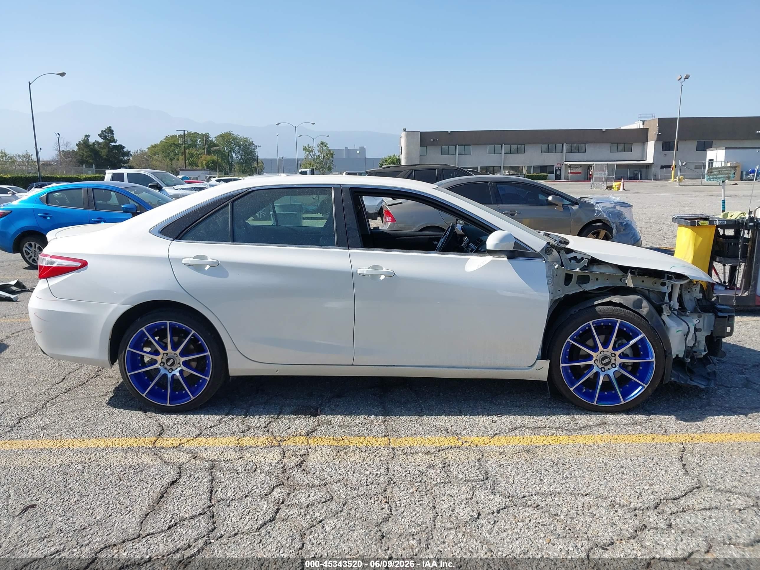 2015 Toyota Camry Se White vin: 4T1BF1FK3FU111547