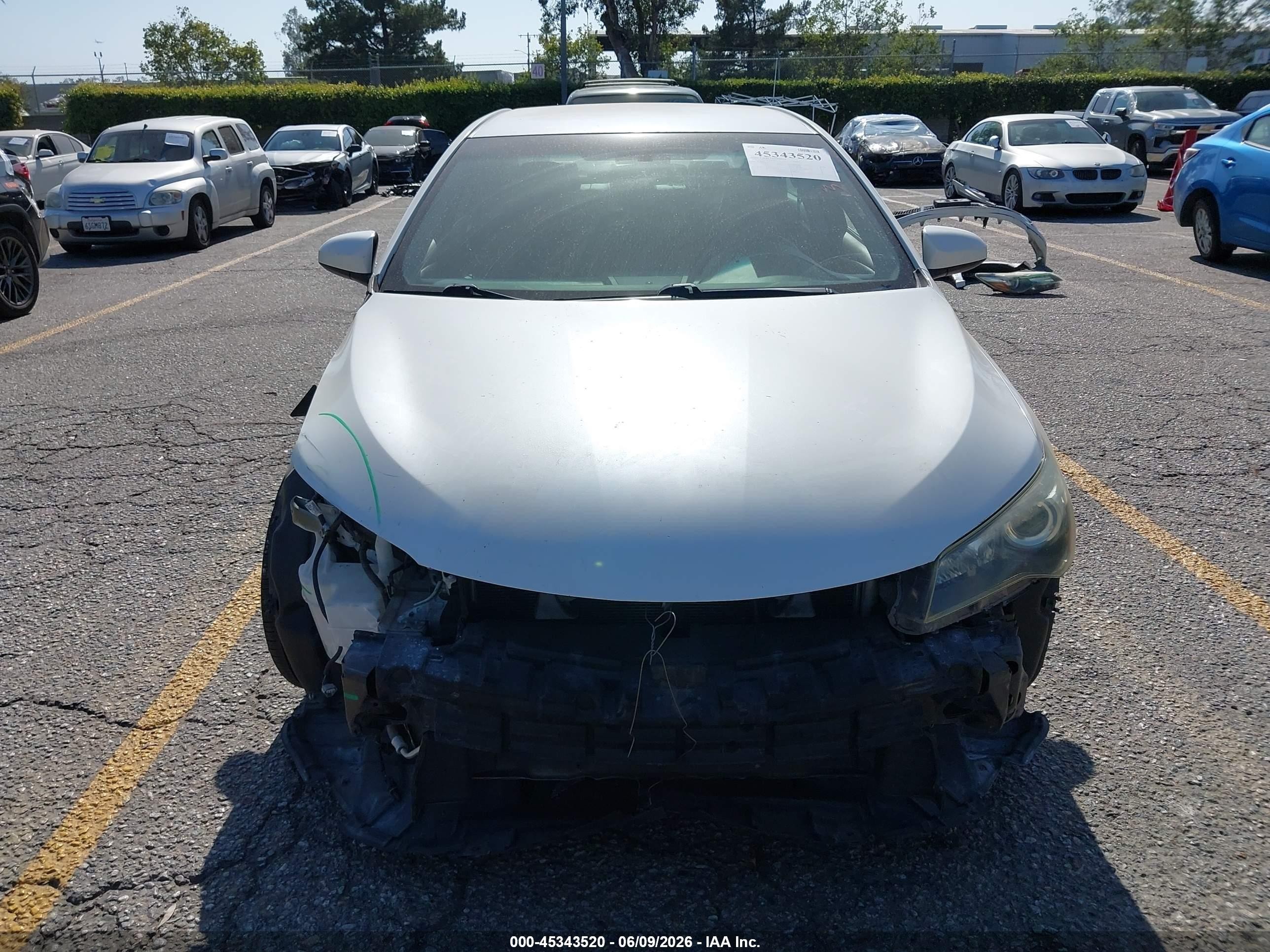 2015 Toyota Camry Se White vin: 4T1BF1FK3FU111547