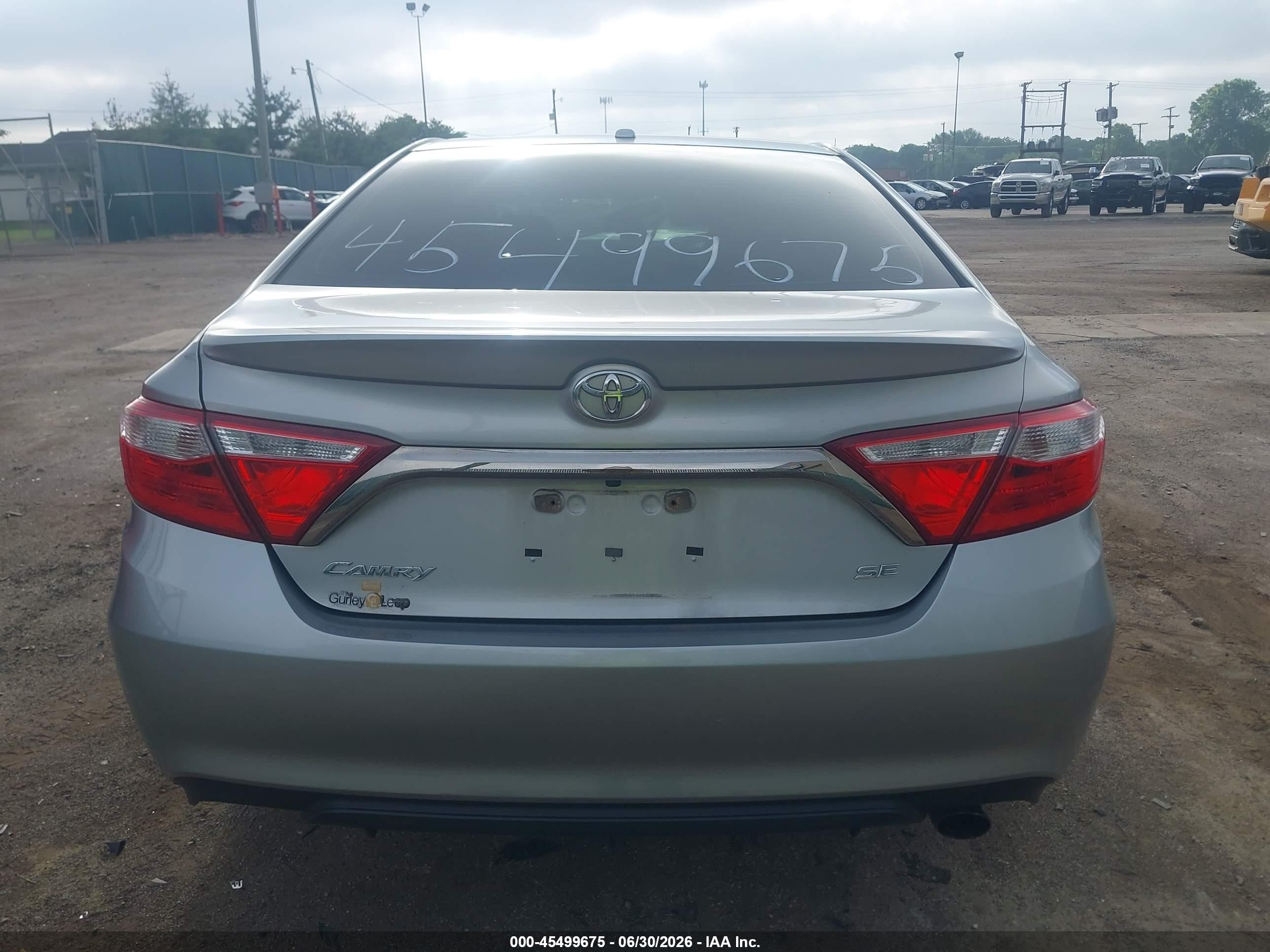 2015 Toyota Camry Se Silver vin: 4T1BF1FK3FU480618