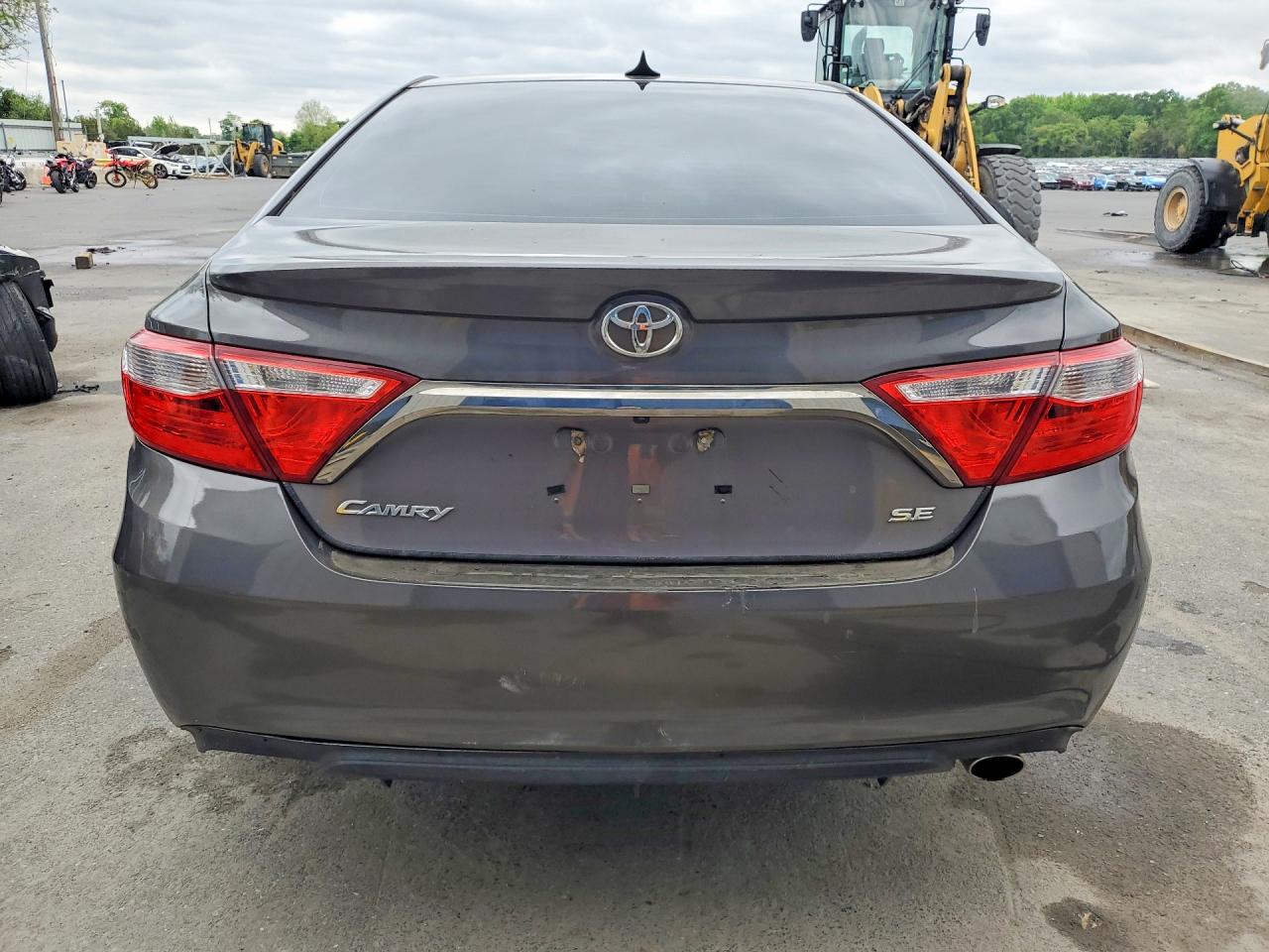 2015 Toyota Camry Se Gray vin: 4T1BF1FK3FU884079