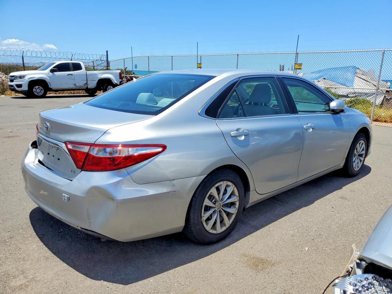 2015 Toyota Camry Le Gray vin: 4T1BF1FK3FU884423
