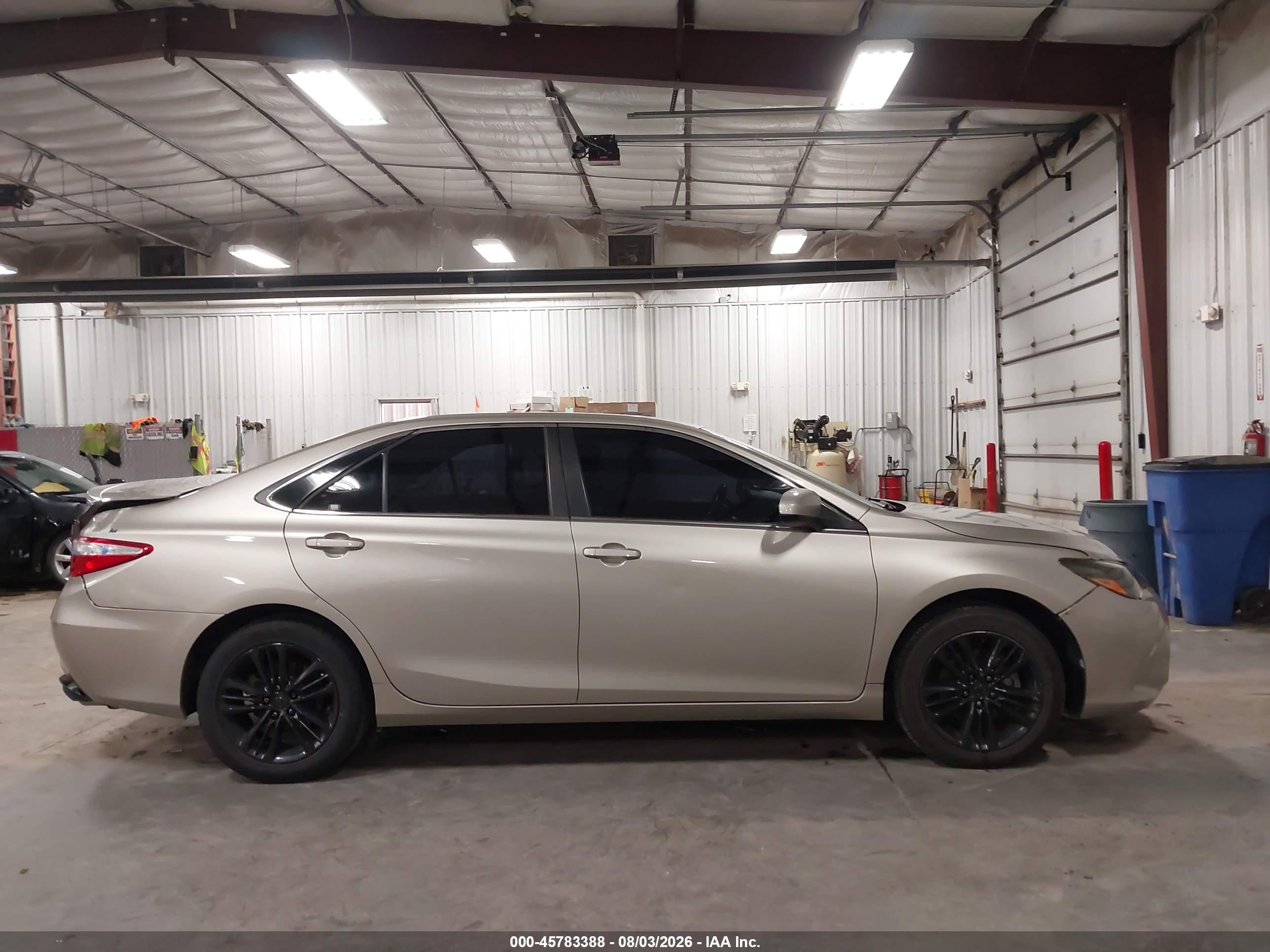 2015 Toyota Camry Se Beige vin: 4T1BF1FK3FU885152