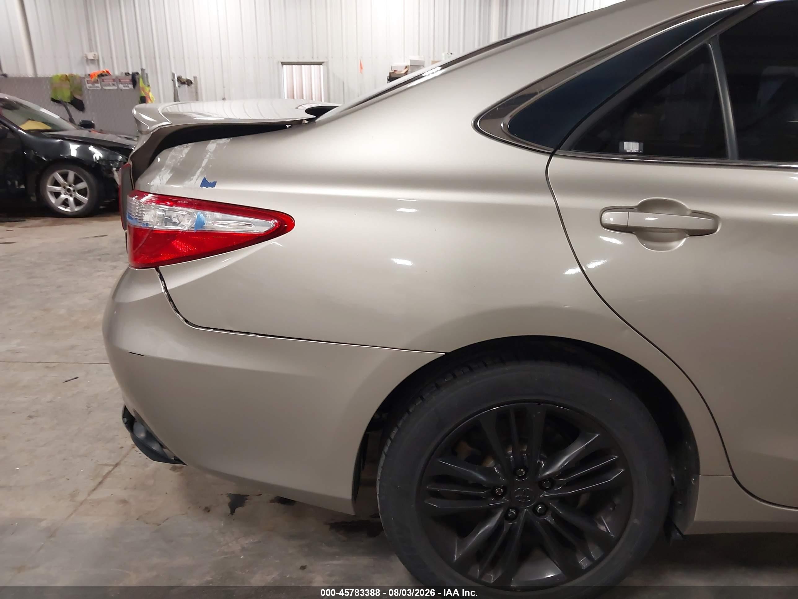 2015 Toyota Camry Se Beige vin: 4T1BF1FK3FU885152