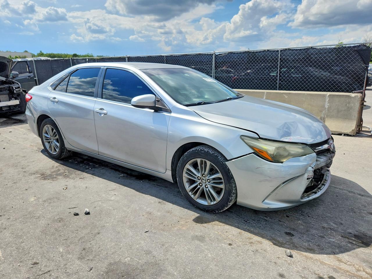 2015 Toyota Camry Se Silver vin: 4T1BF1FK3FU895194