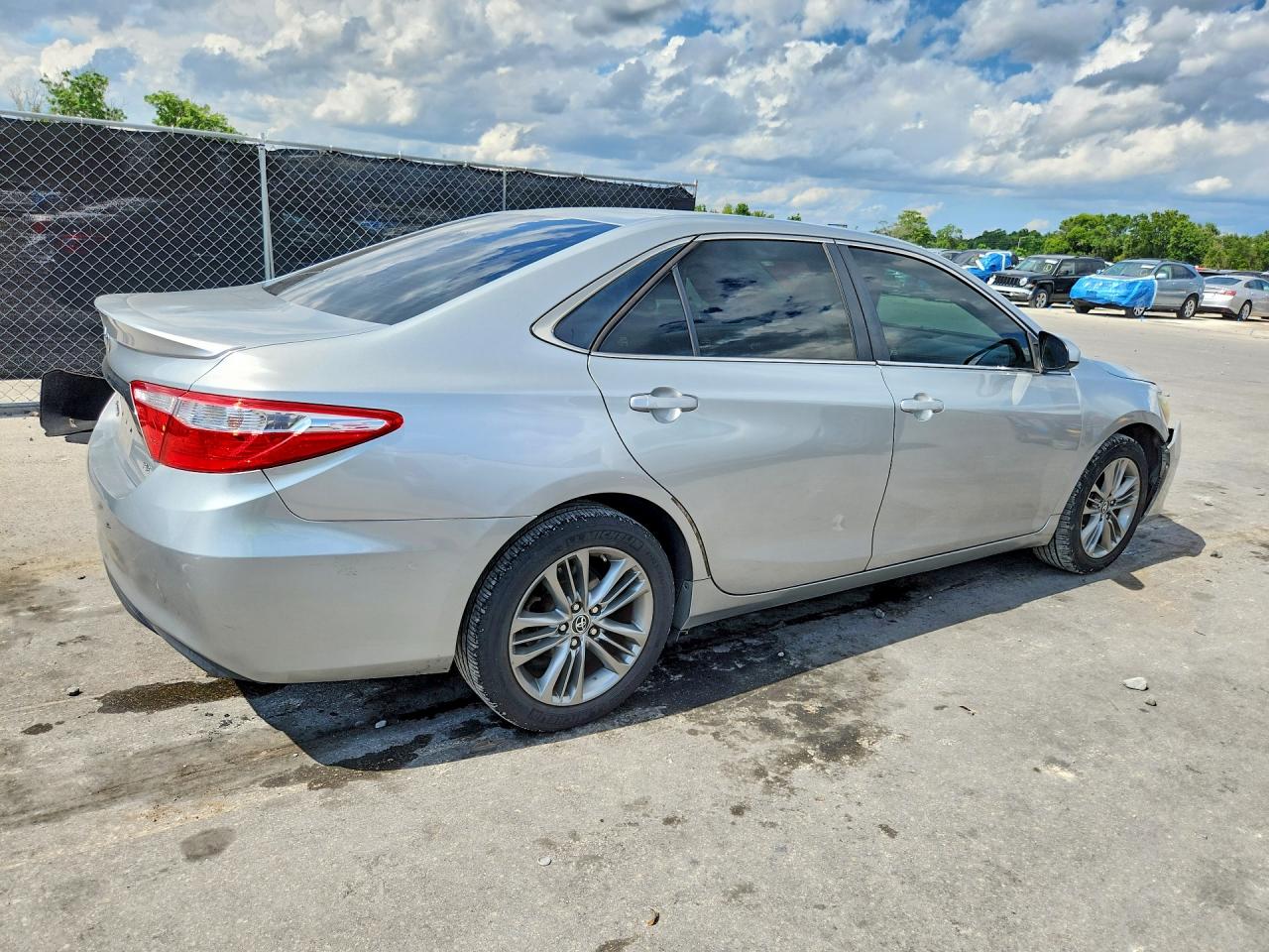 2015 Toyota Camry Se Silver vin: 4T1BF1FK3FU895194
