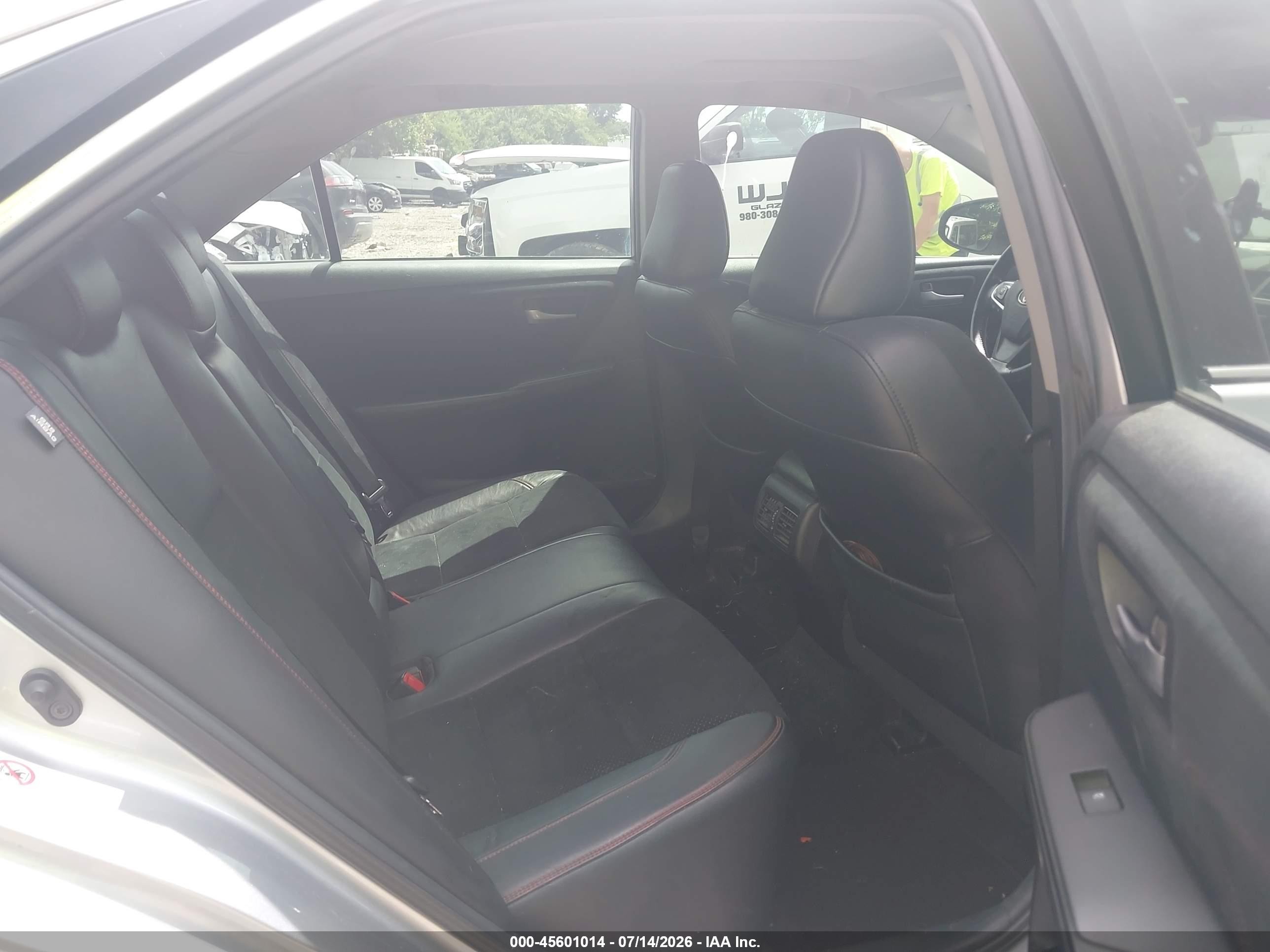 2015 Toyota Camry Xse Silver vin: 4T1BF1FK3FU897141