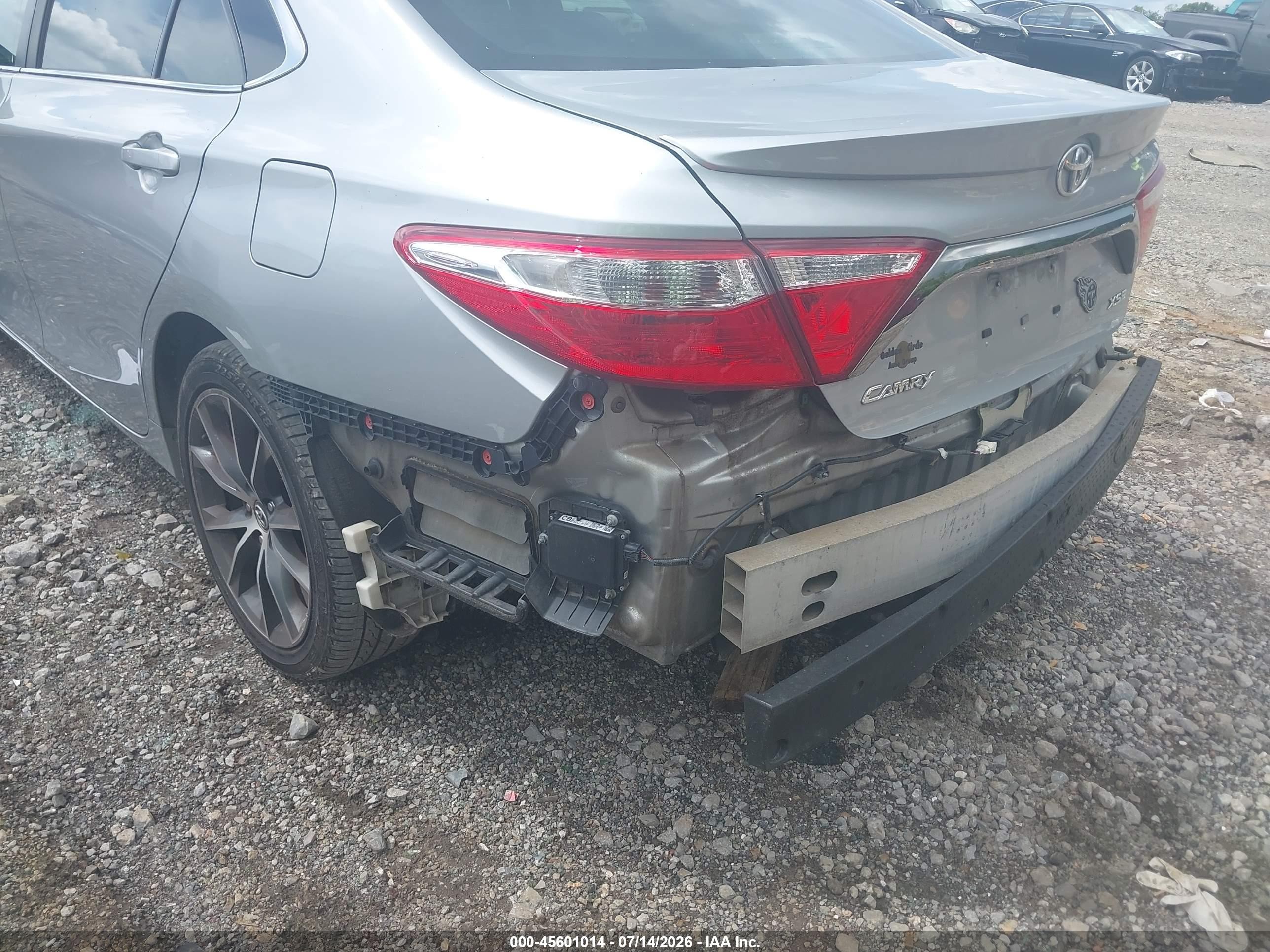 2015 Toyota Camry Xse Silver vin: 4T1BF1FK3FU897141