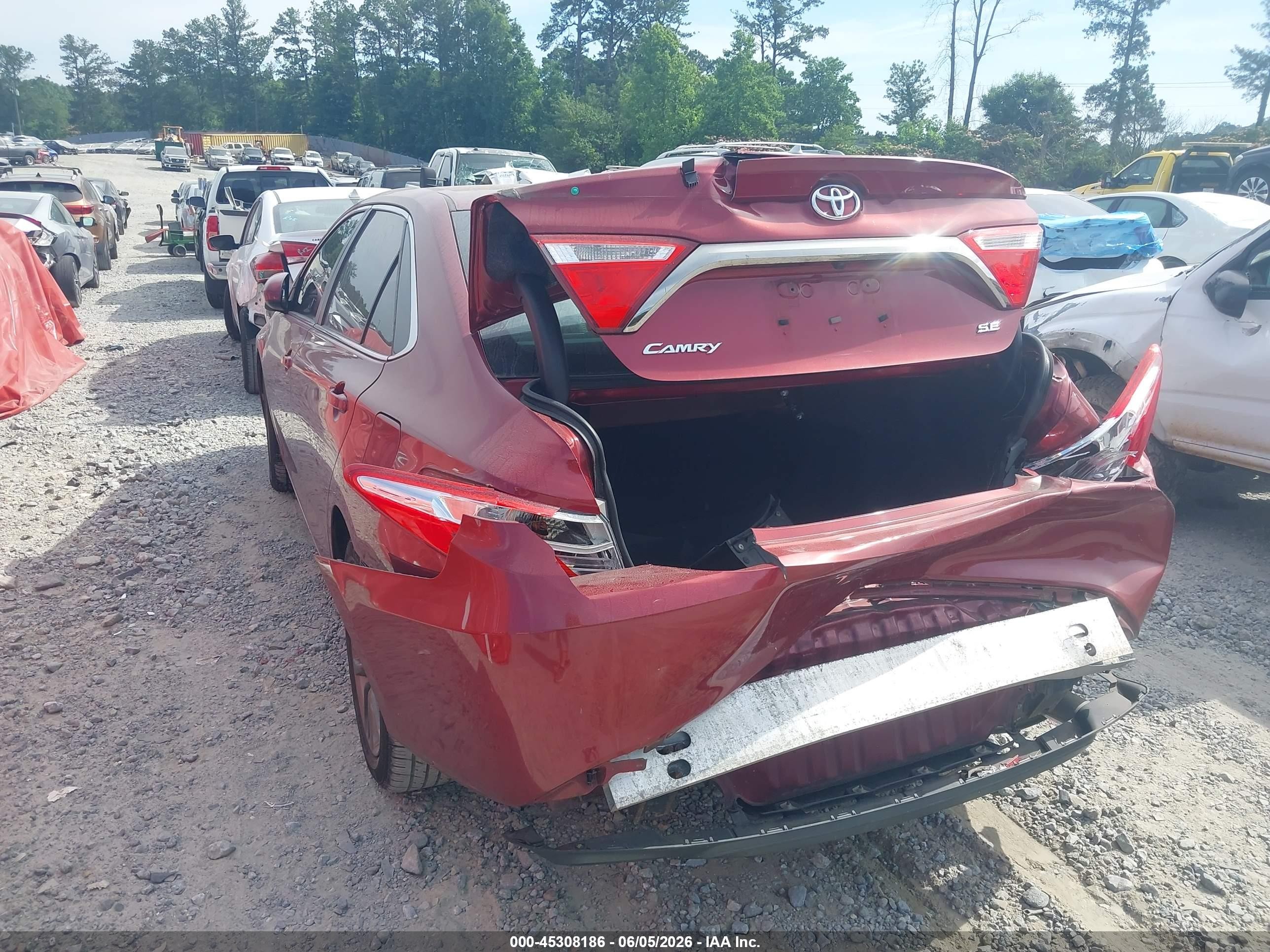 2015 Toyota Camry Se Red vin: 4T1BF1FK3FU900331