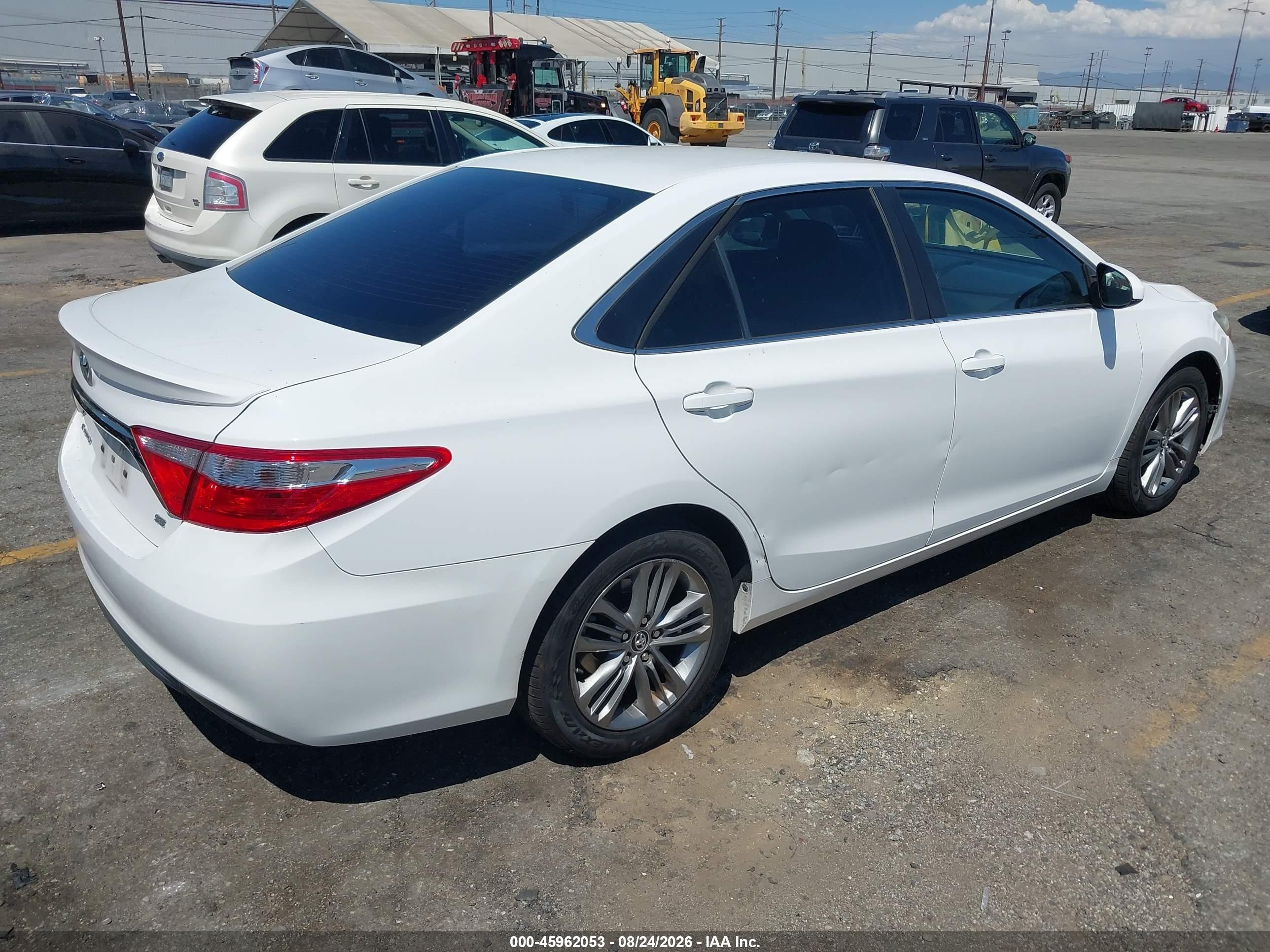 2015 Toyota Camry Se White vin: 4T1BF1FK3FU902323