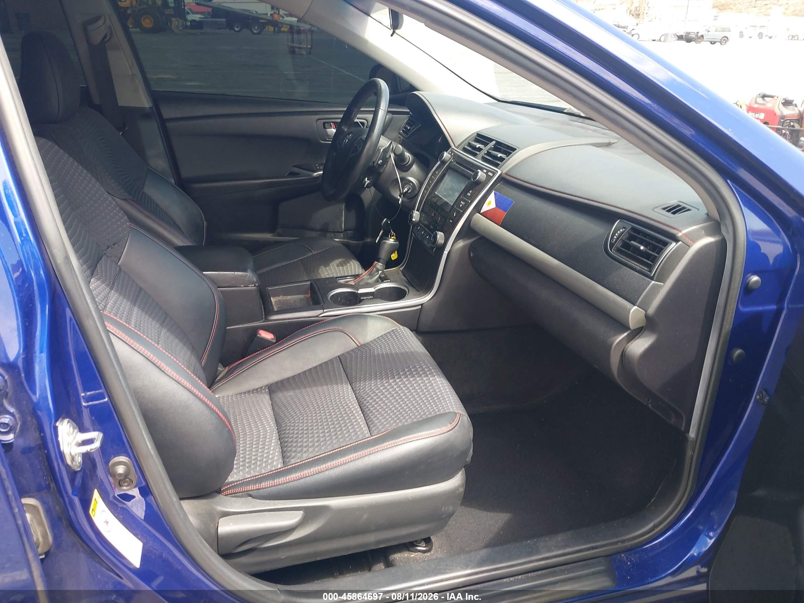 2015 Toyota Camry Se Blue vin: 4T1BF1FK3FU902452