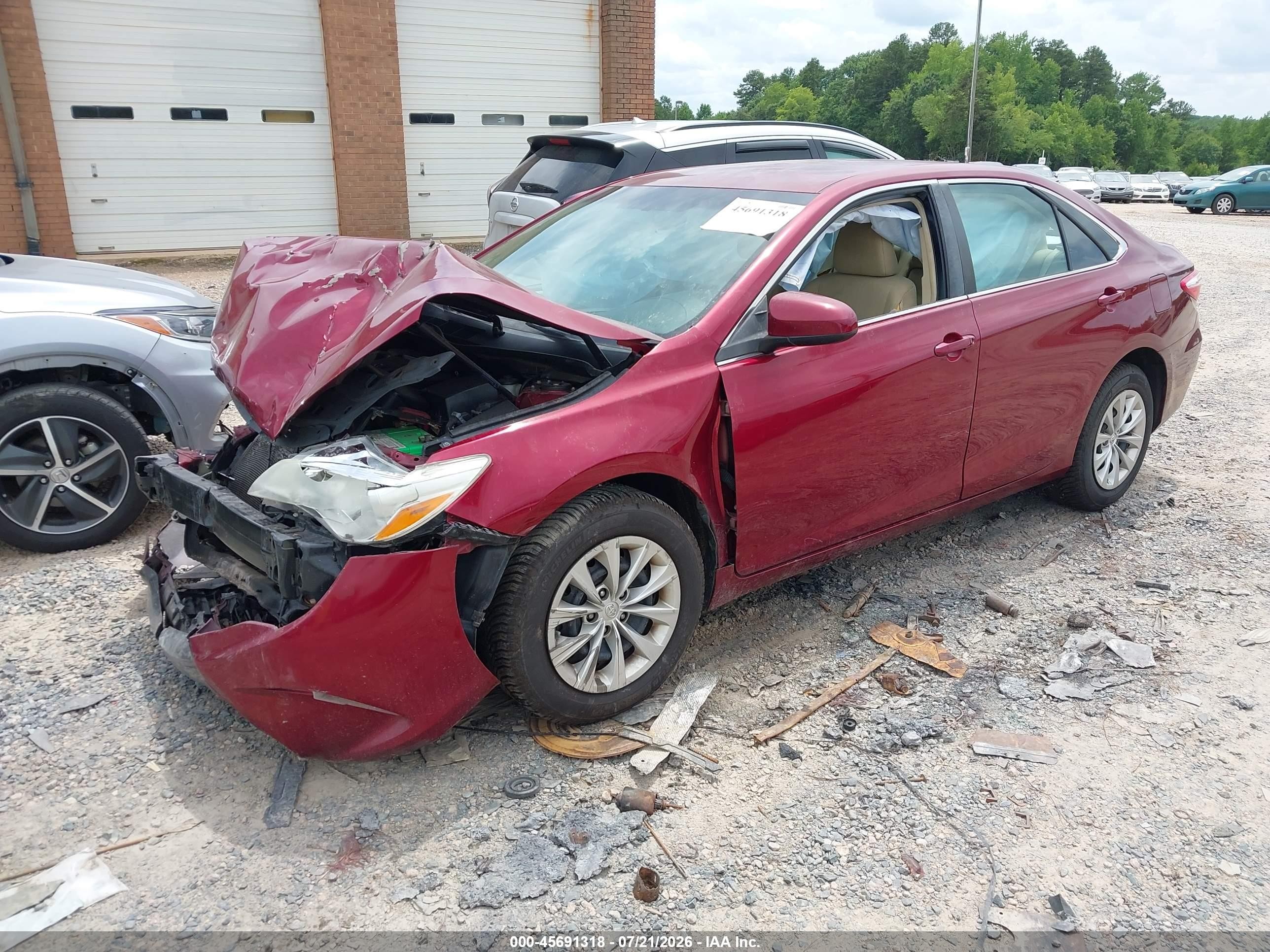 2015 Toyota Camry Le Red vin: 4T1BF1FK3FU903276