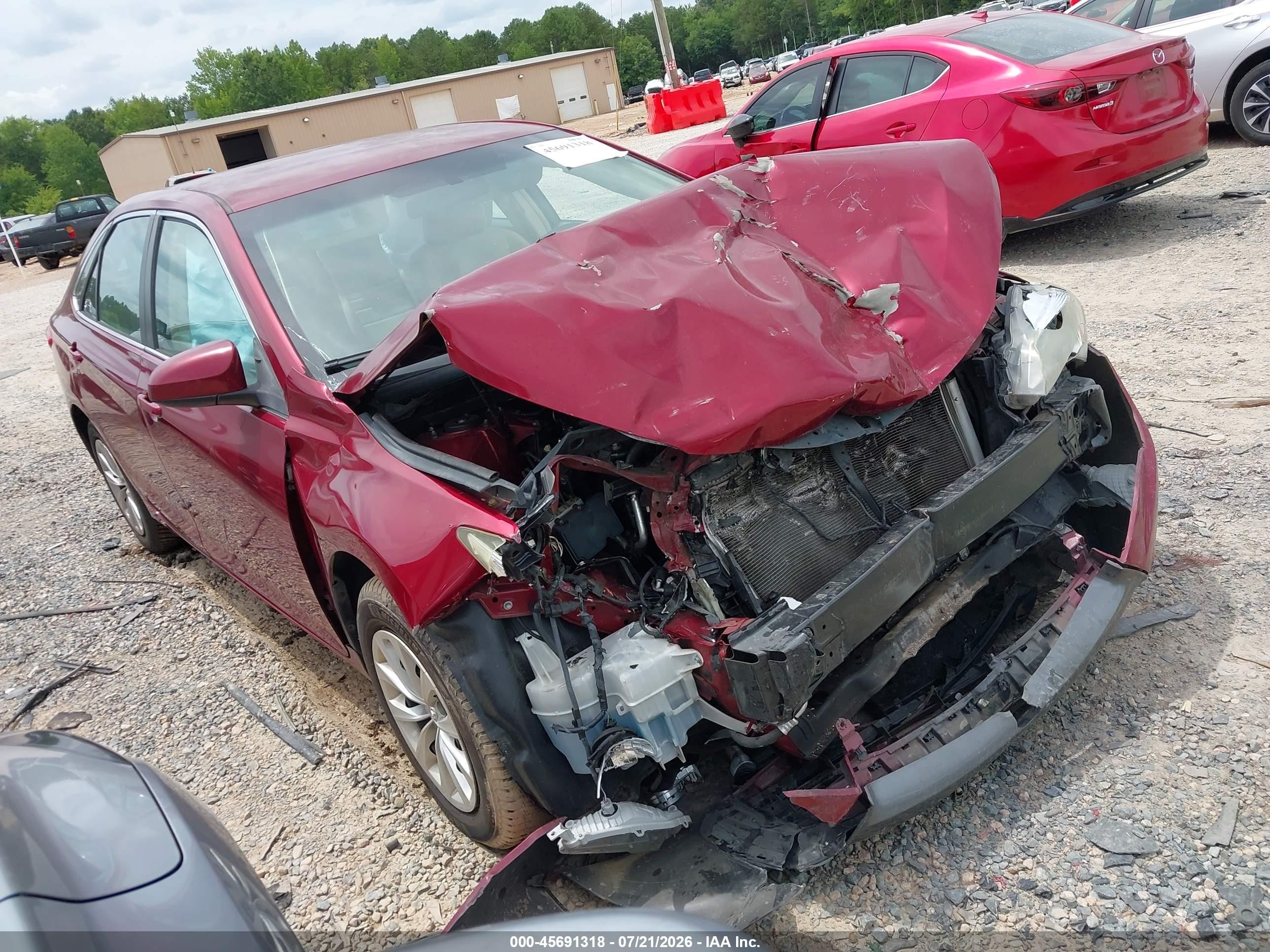 2015 Toyota Camry Le Red vin: 4T1BF1FK3FU903276