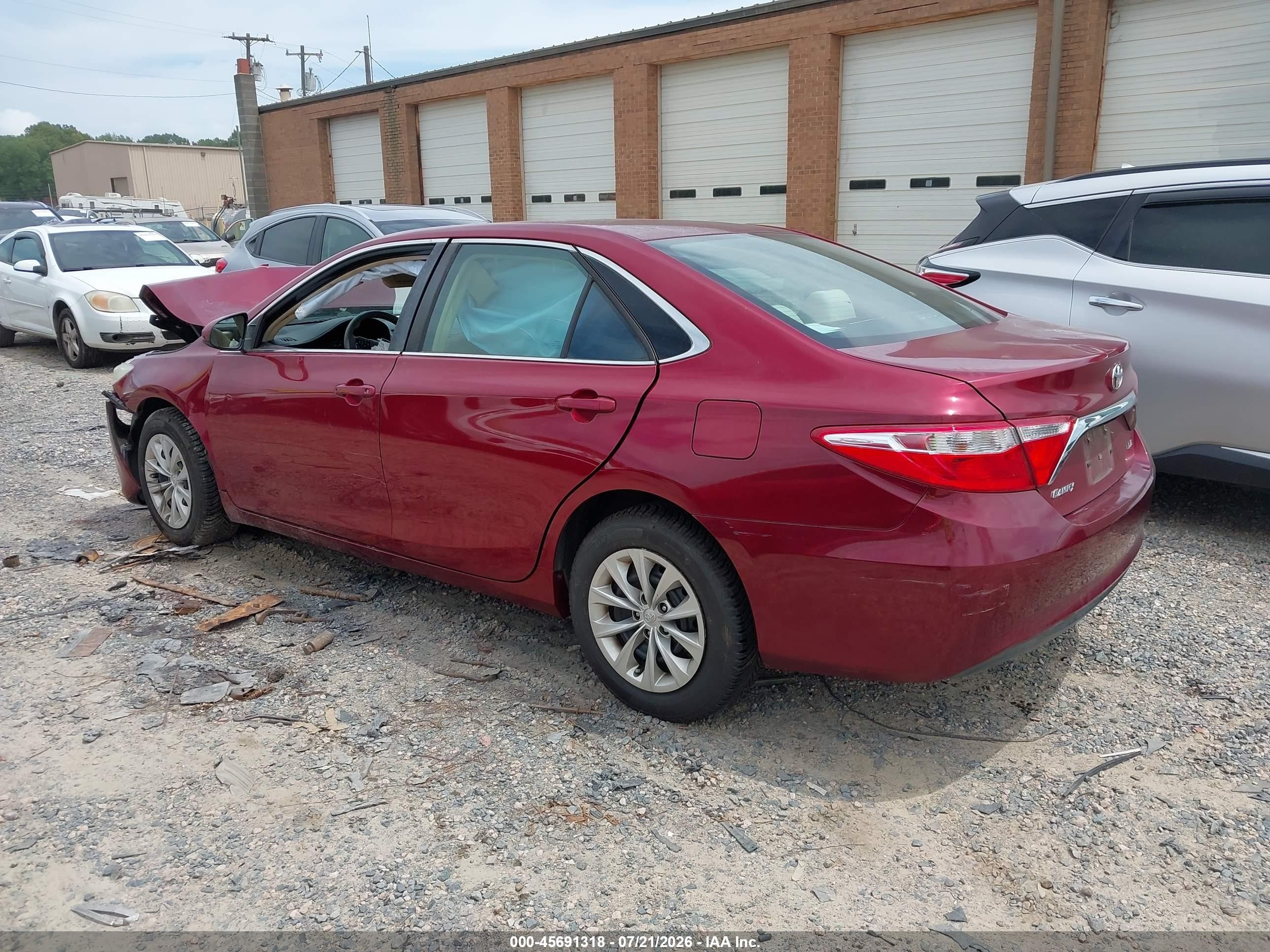 2015 Toyota Camry Le Red vin: 4T1BF1FK3FU903276