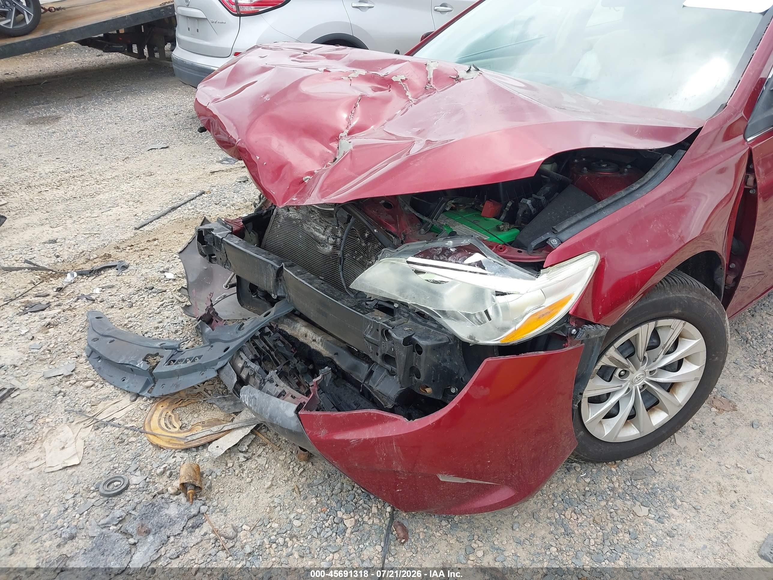 2015 Toyota Camry Le Red vin: 4T1BF1FK3FU903276