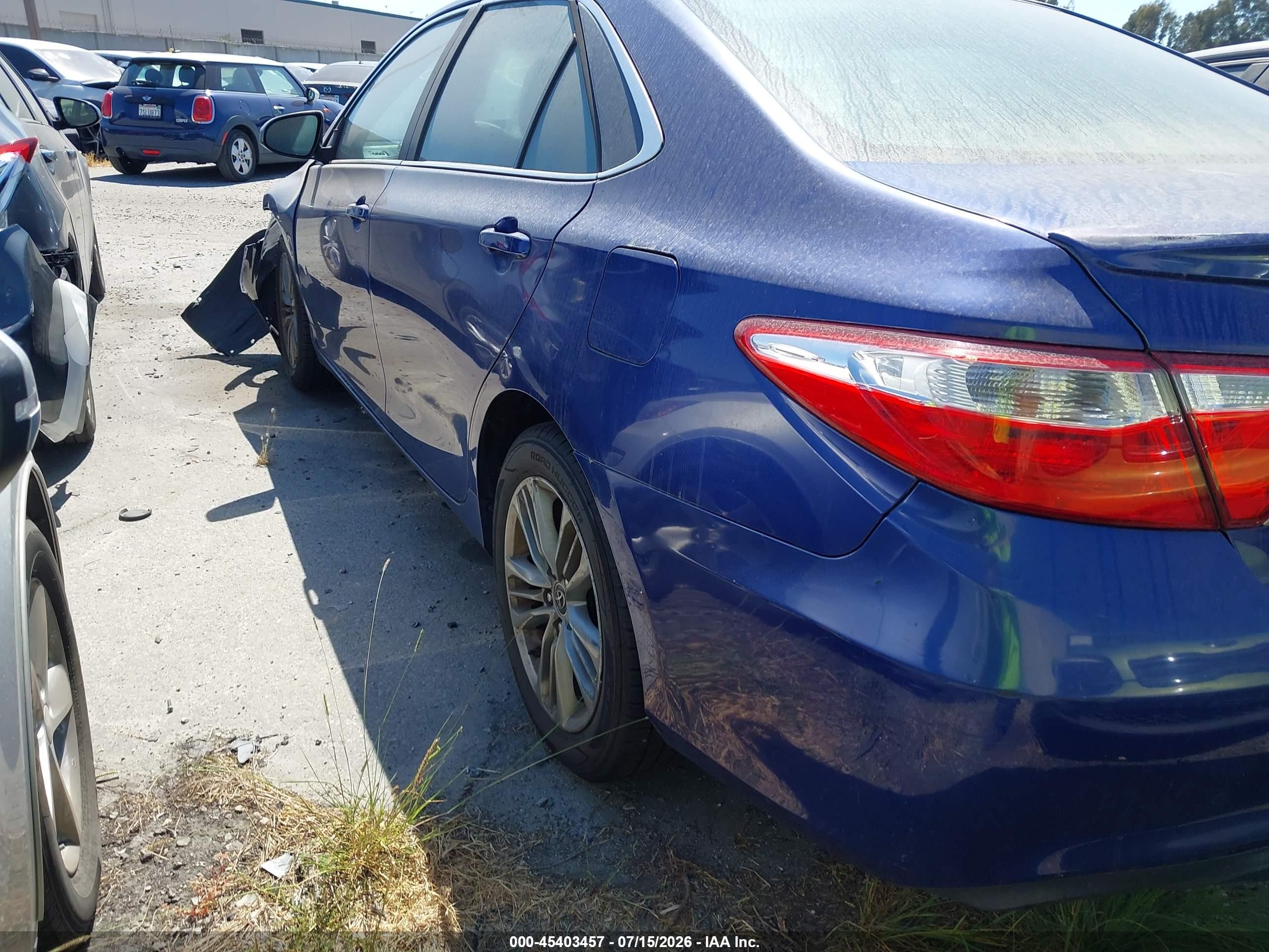 2015 Toyota Camry Se Blue vin: 4T1BF1FK3FU904556