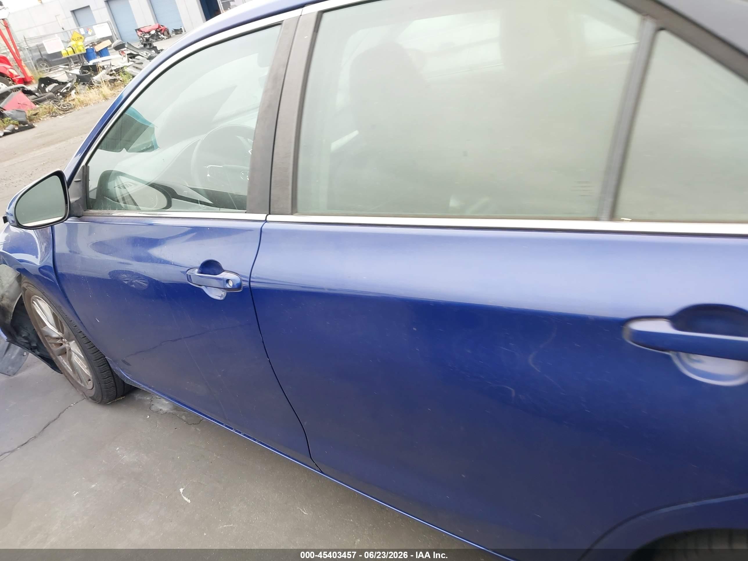 2015 Toyota Camry Se Blue vin: 4T1BF1FK3FU904556
