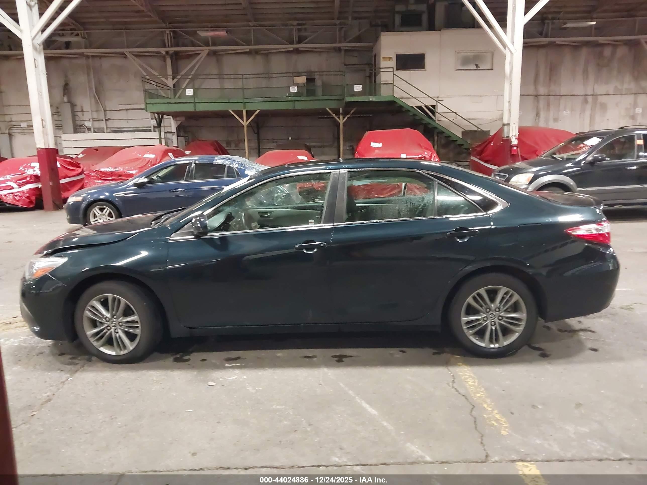 2015 Toyota Camry Se Синий vin: 4T1BF1FK3FU904640