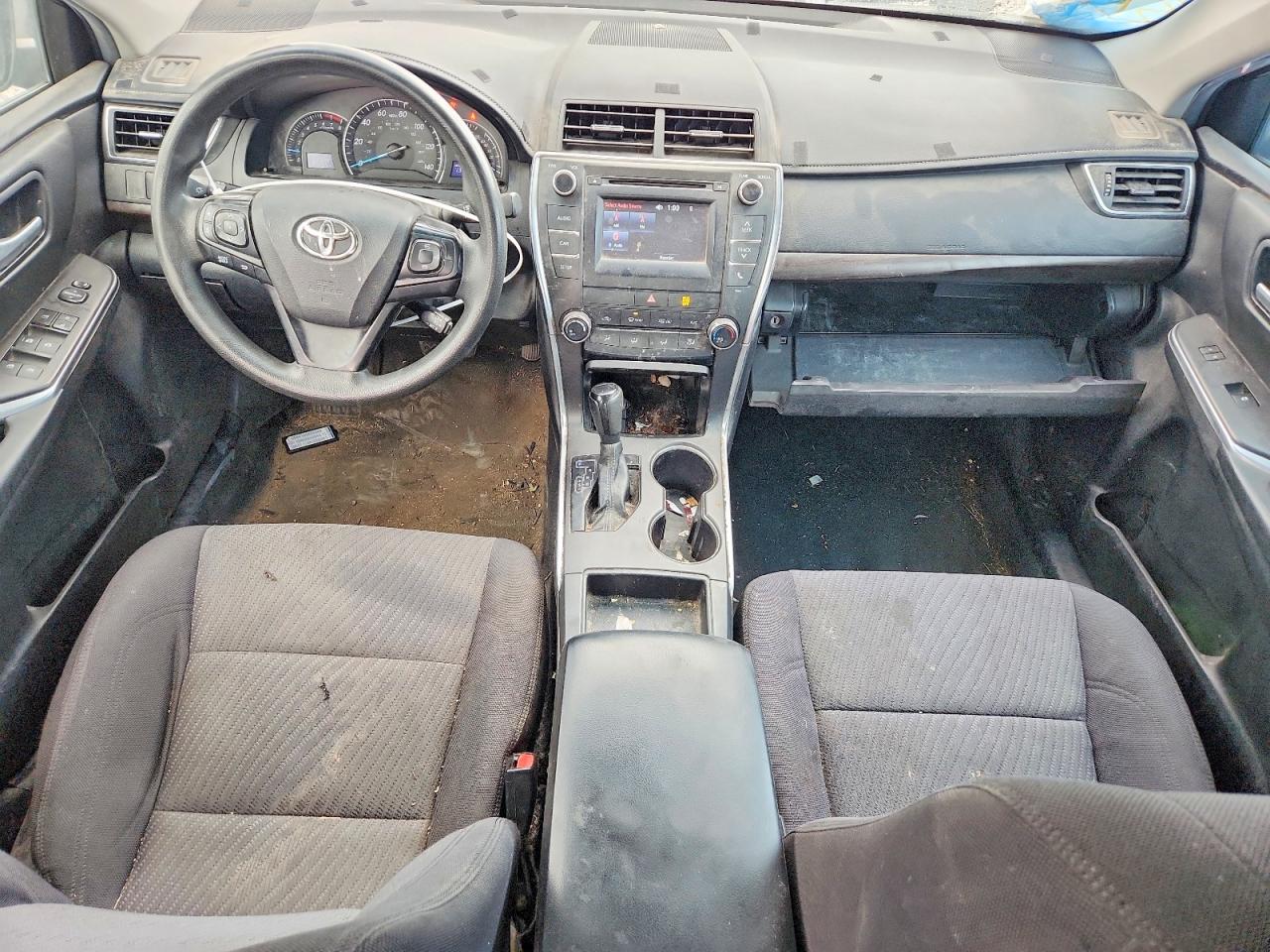 2015 Toyota Camry Le White vin: 4T1BF1FK3FU907828