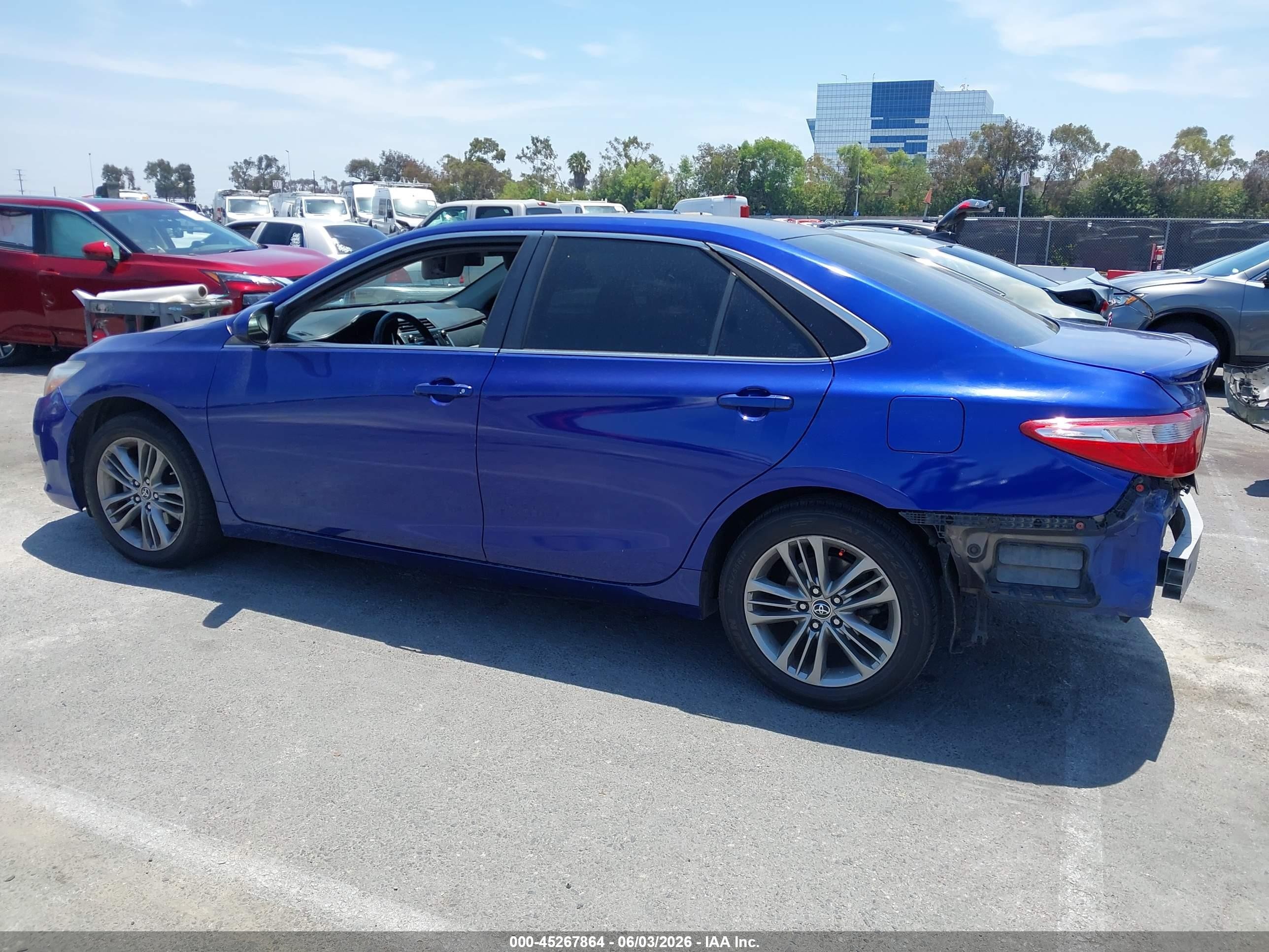 2015 Toyota Camry Se Blue vin: 4T1BF1FK3FU917033