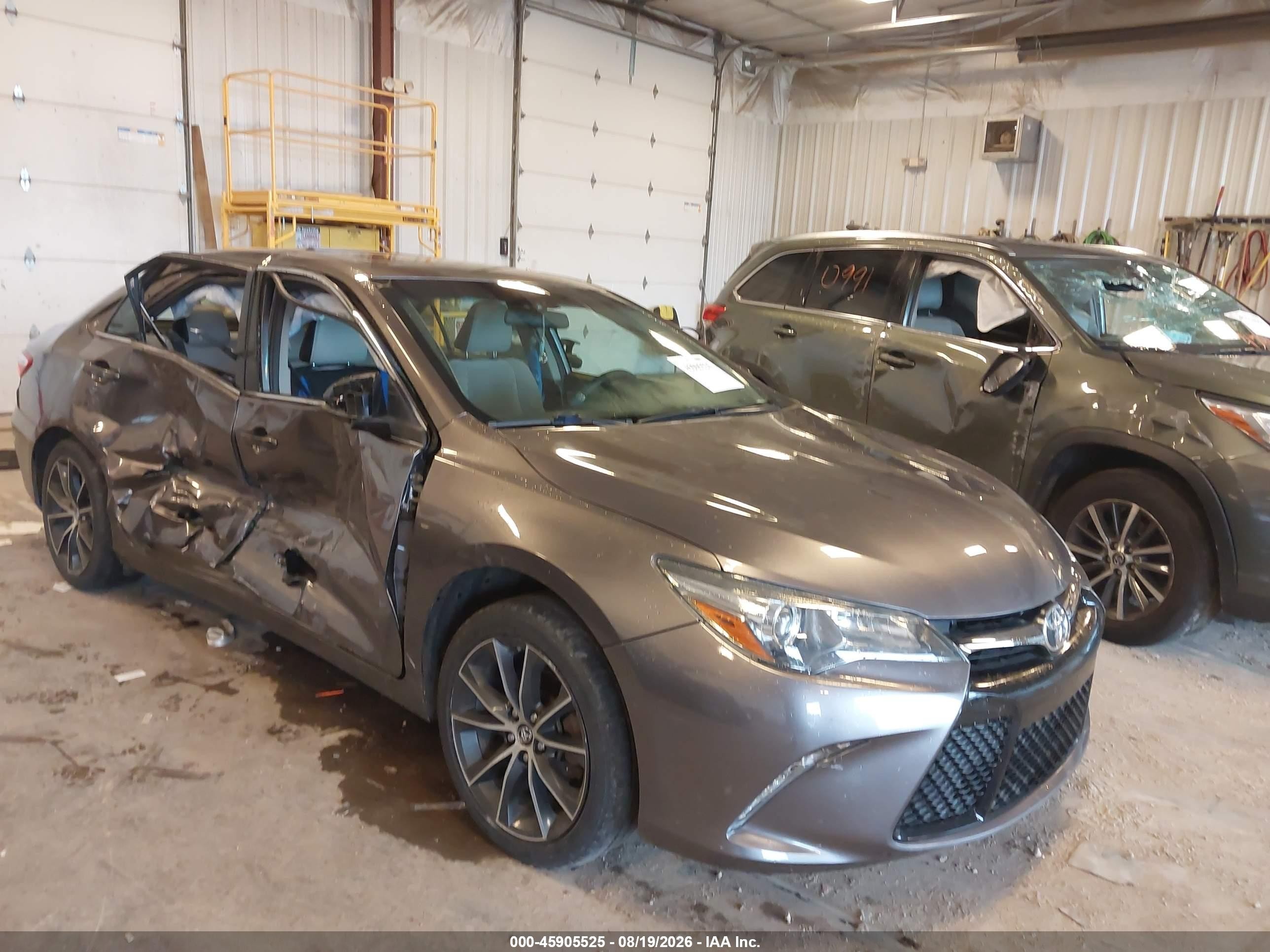 2015 Toyota Camry Xse Gray vin: 4T1BF1FK3FU919218